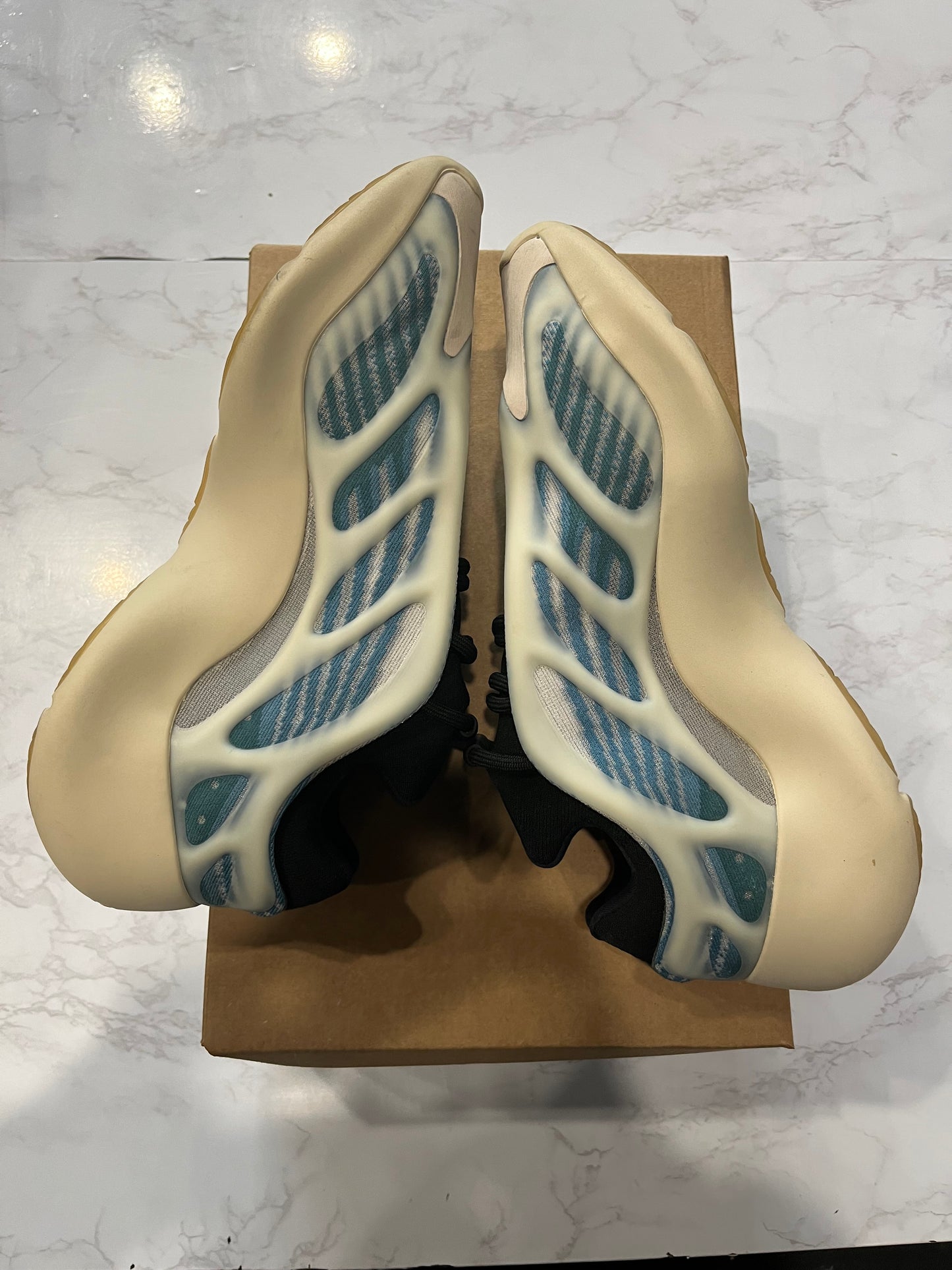 Yeezy 700 V3 Kyanite PRE-OWNED