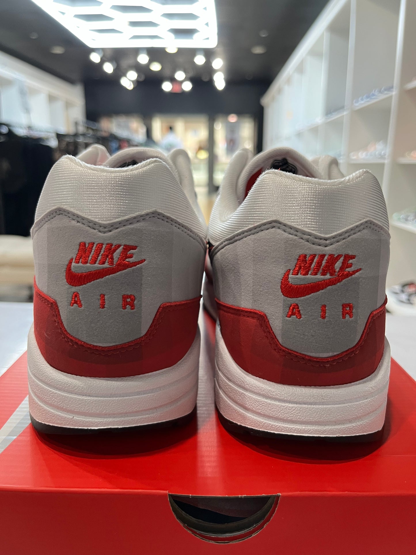 Air Max 1 Low Poly PRE-OWNED