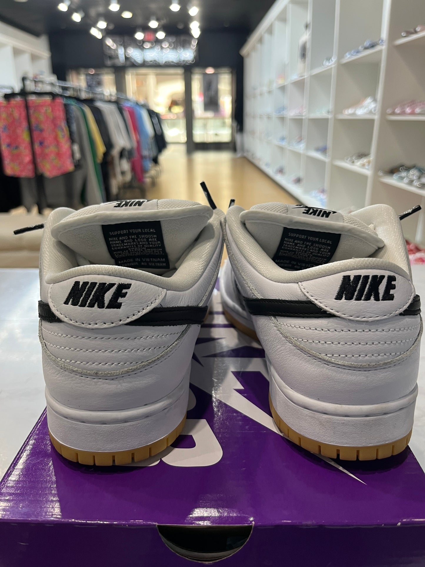 Nike Dunk Low SB White Gum  PRE-OWNED