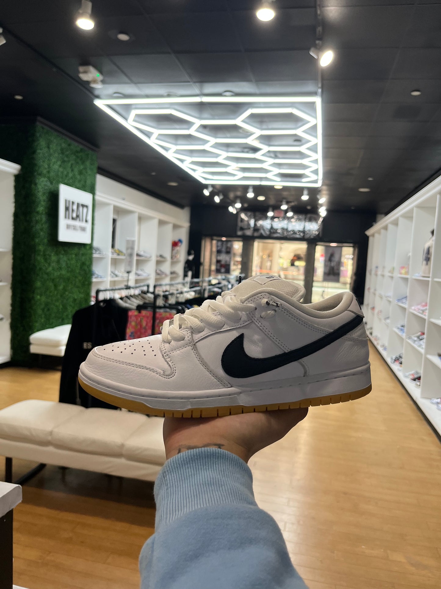 Nike Dunk Low SB White Gum  PRE-OWNED