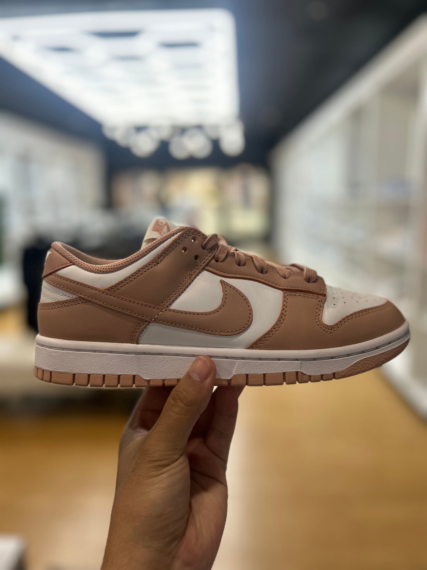 Wmns Dunk Low Rose Whisper PRE-OWNED