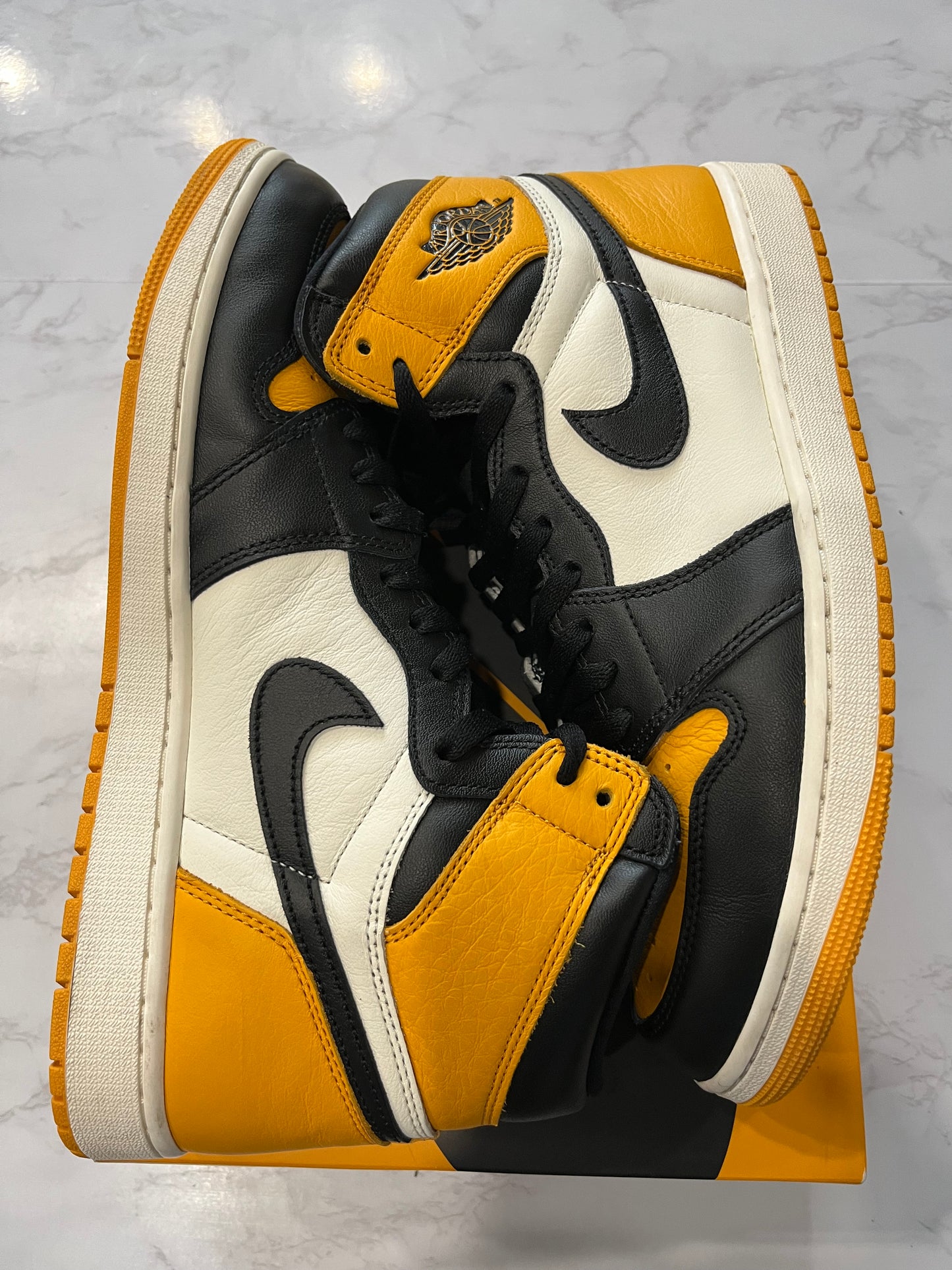 Jordan 1 Retro High OG Yellow Toe PRE-OWNED