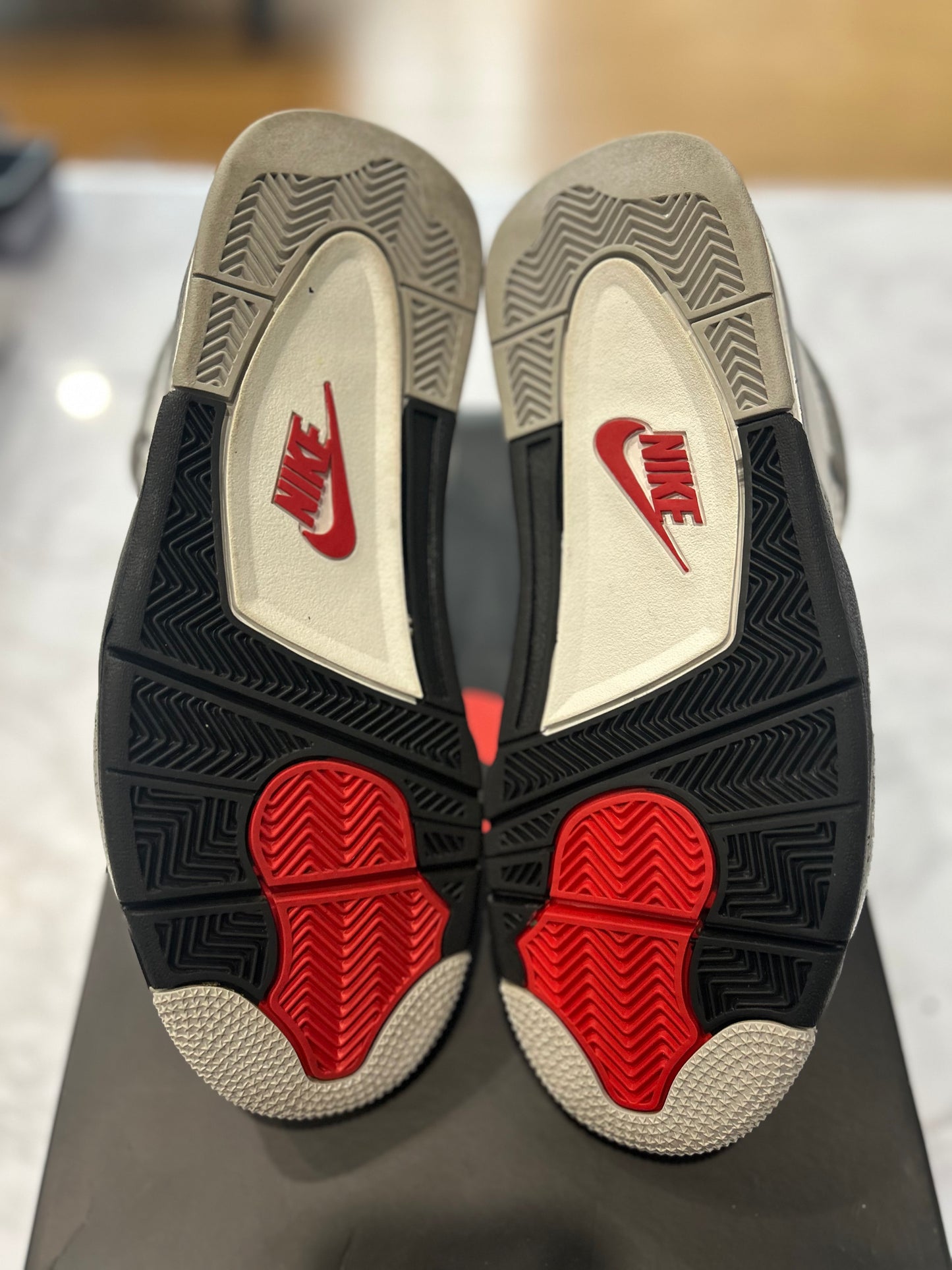 AIR JORDAN 4 RETRO OG WHITE CEMENT PRE-OWNED