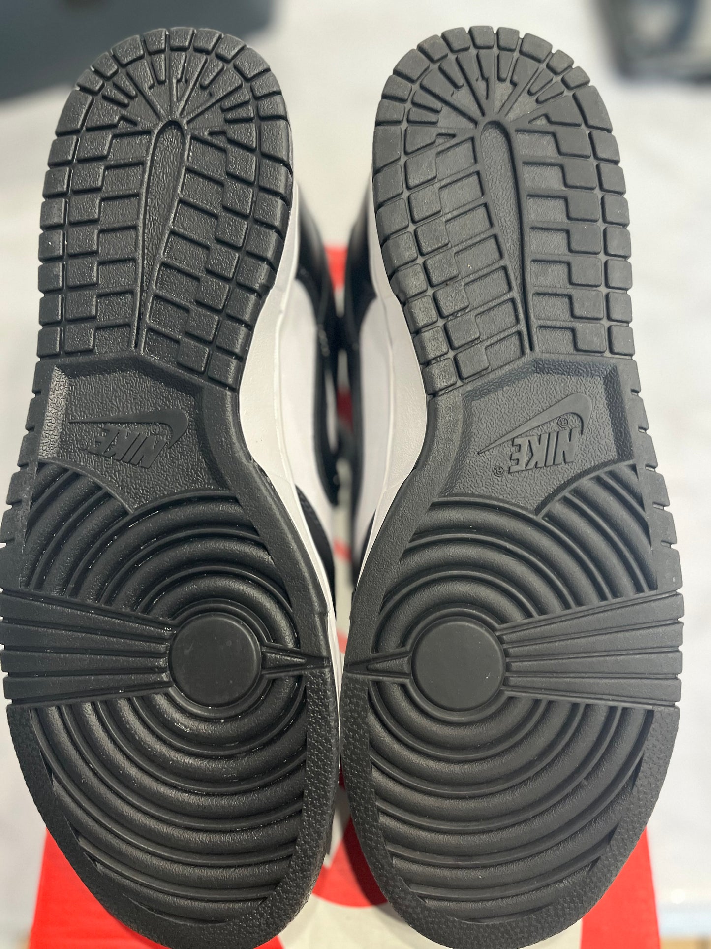 Dunk Low Black White PRE-OWNED