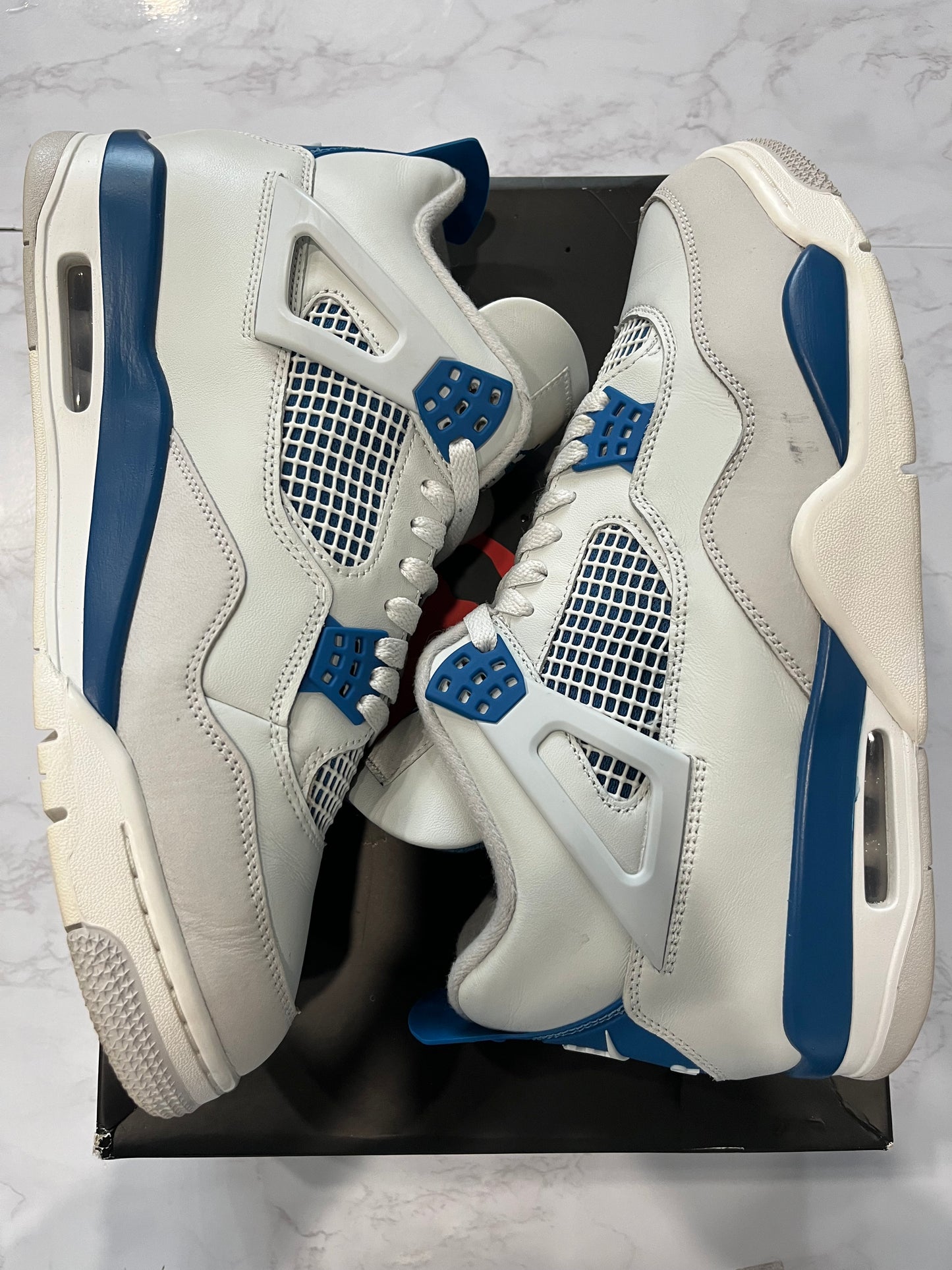 Jordan 4 Retro Military Blue 2024 PRE-OWNED