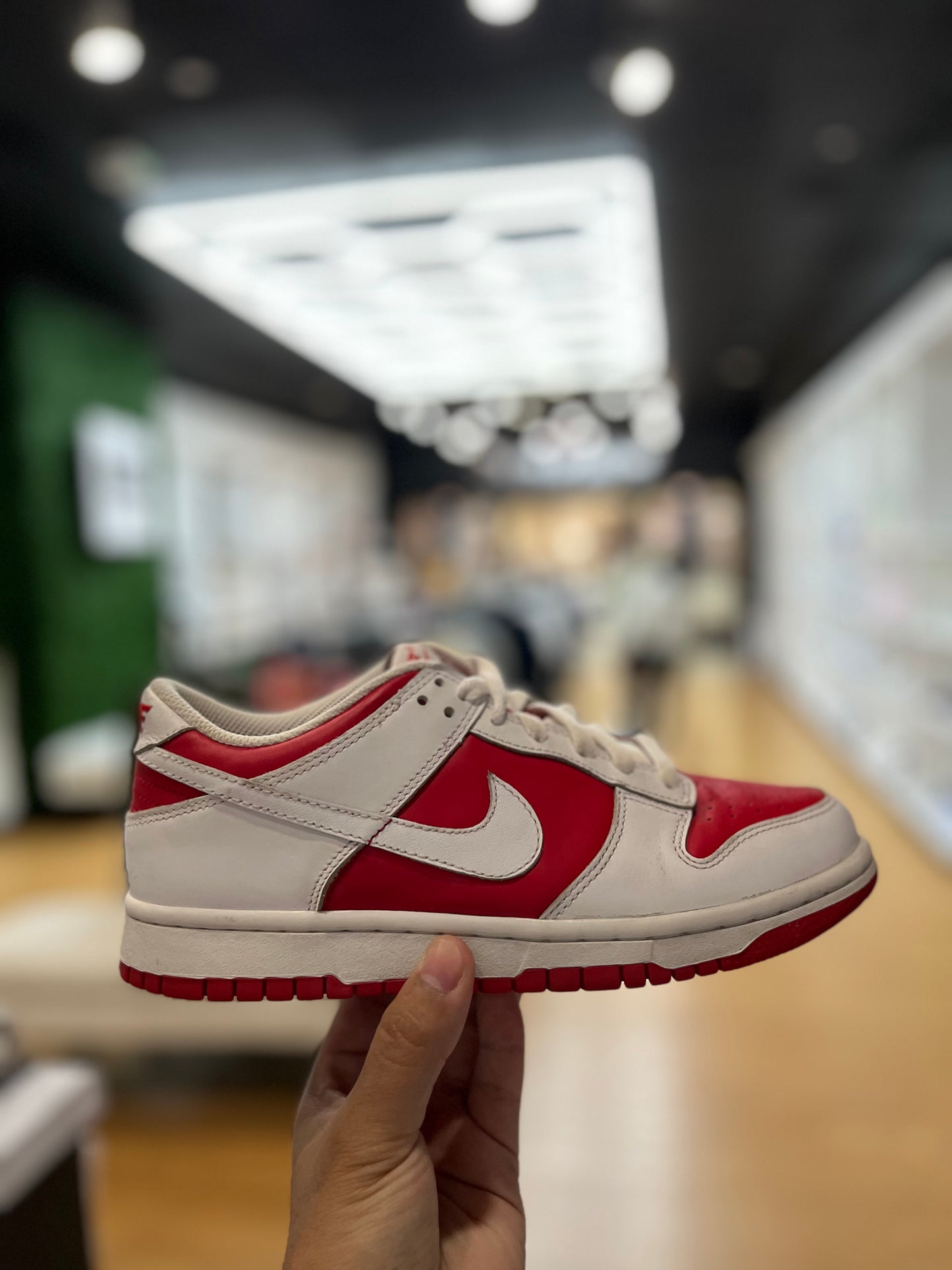 Dunk low championship red gs PRE-OWNED