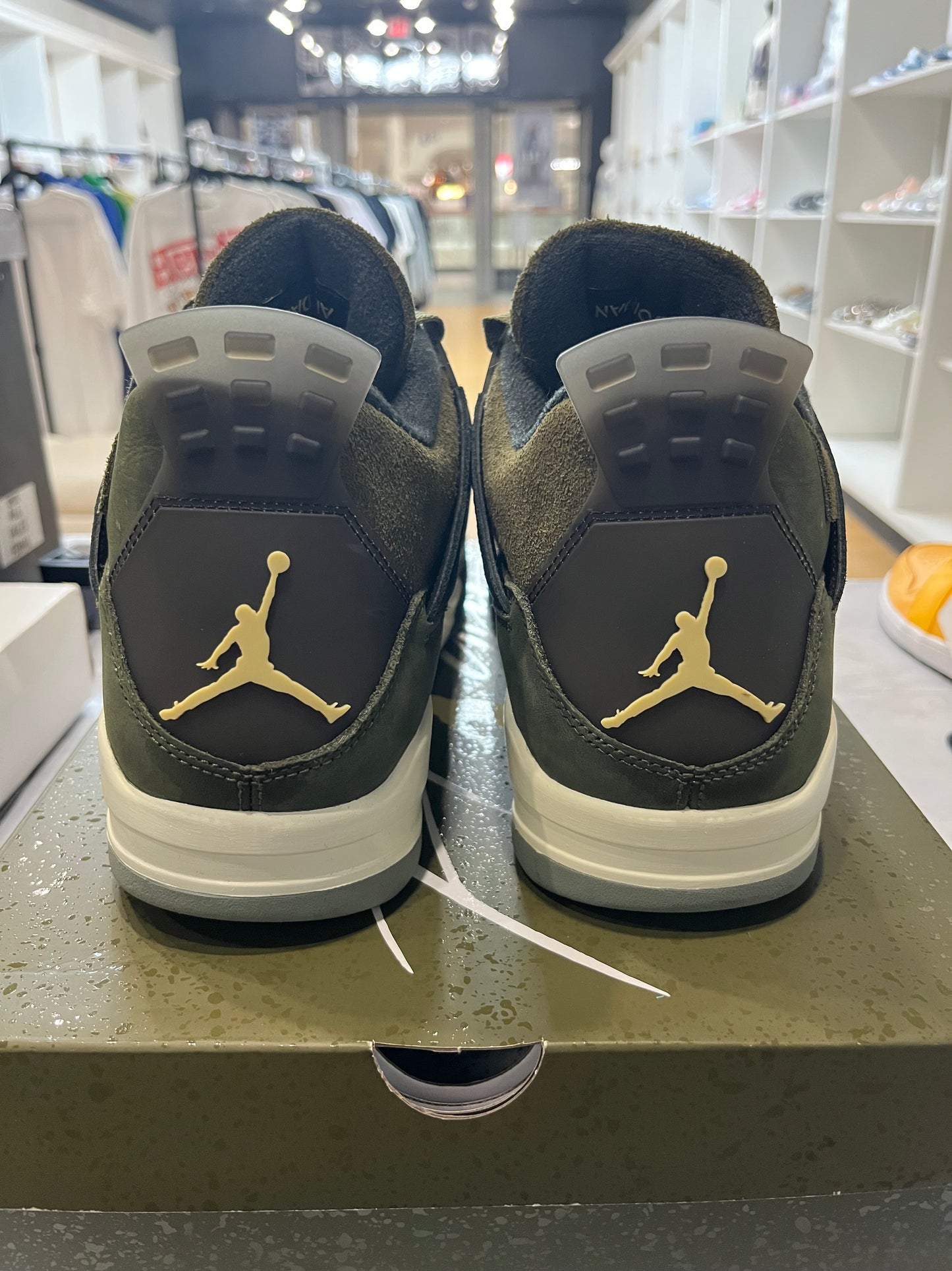 Air Jordan 4 Retro SE Craft - Olive