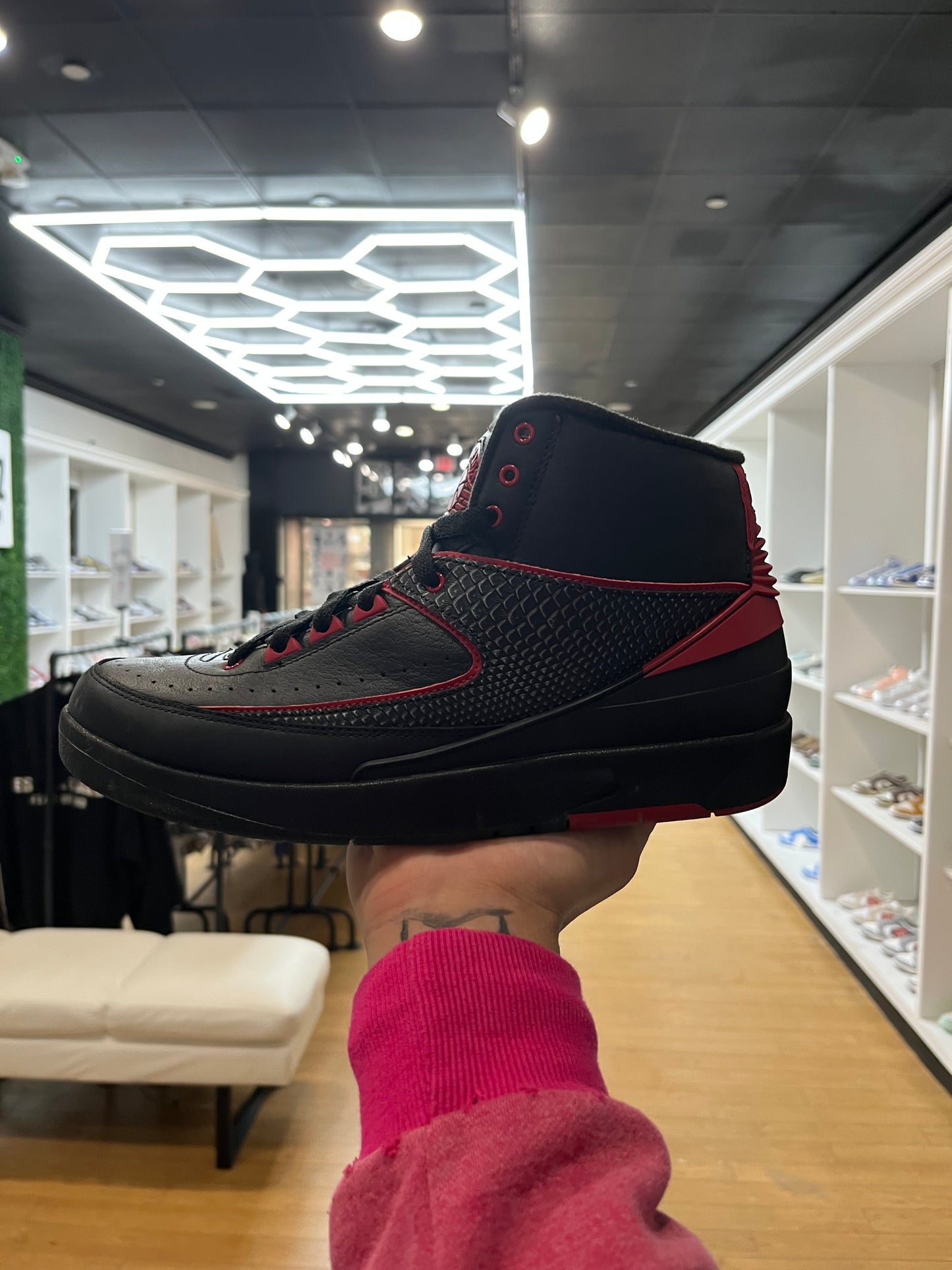 Jordan 2 Retro Alternate 87 PRE-OWNED