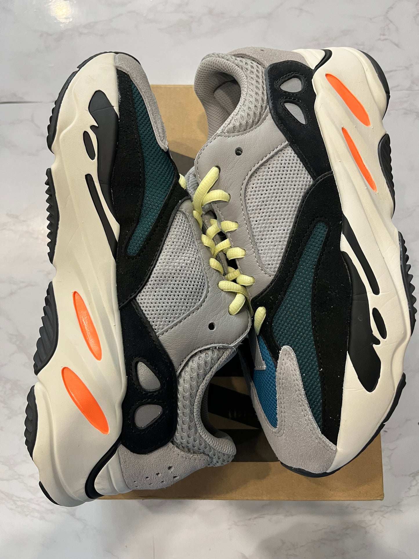 Yeezy Boost 700 Wave Runner PRE-OWNED