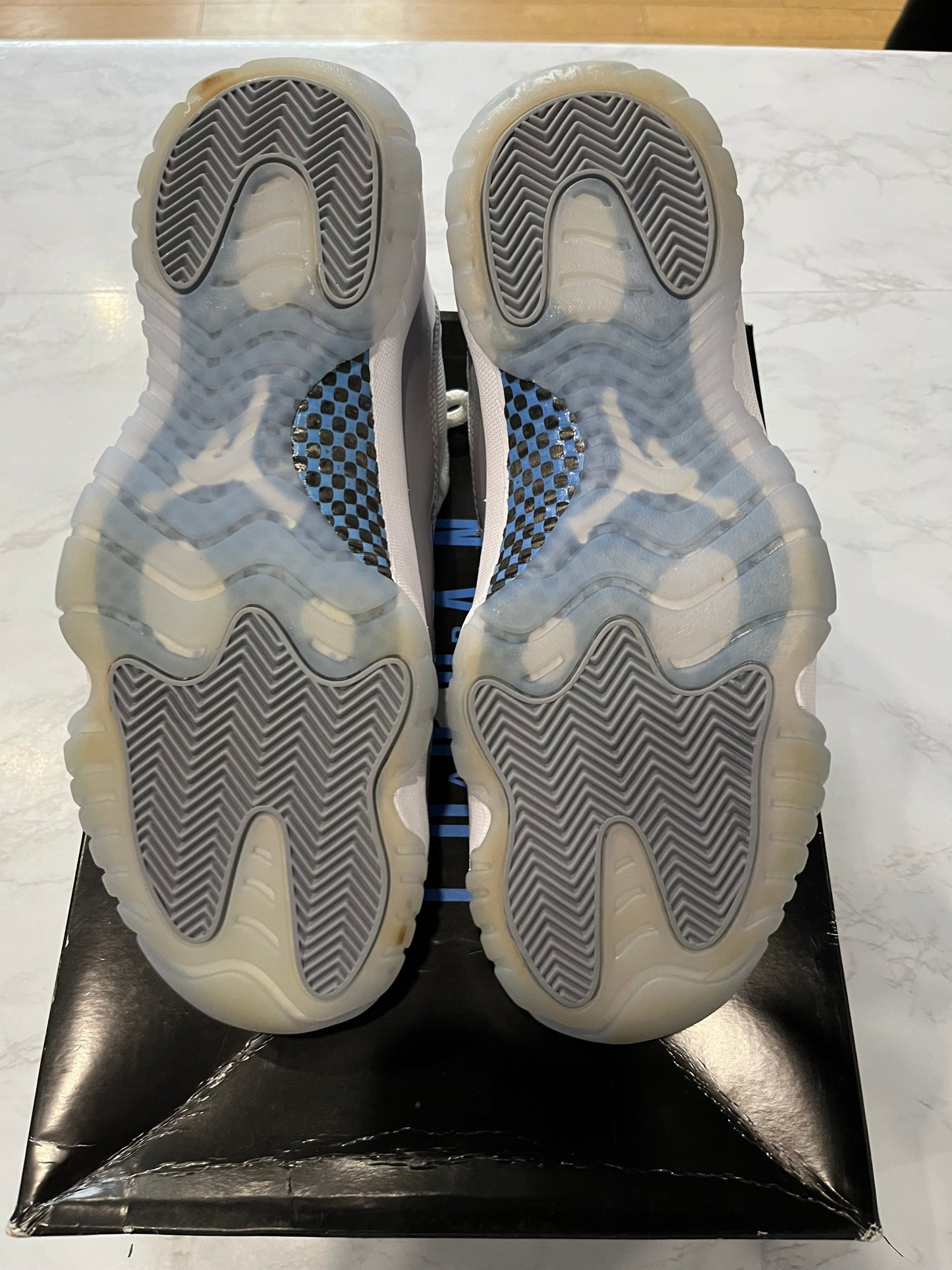 Jordan 11 Retro Low Cement Grey Pre Owned