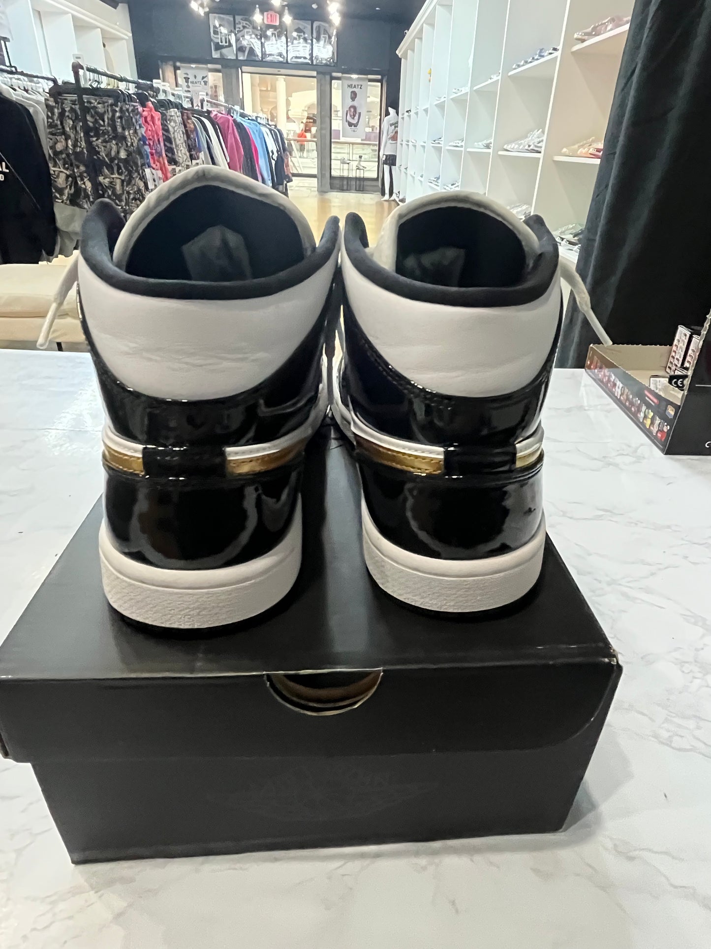 Air Jordan 1 Mid Patent Black Gold