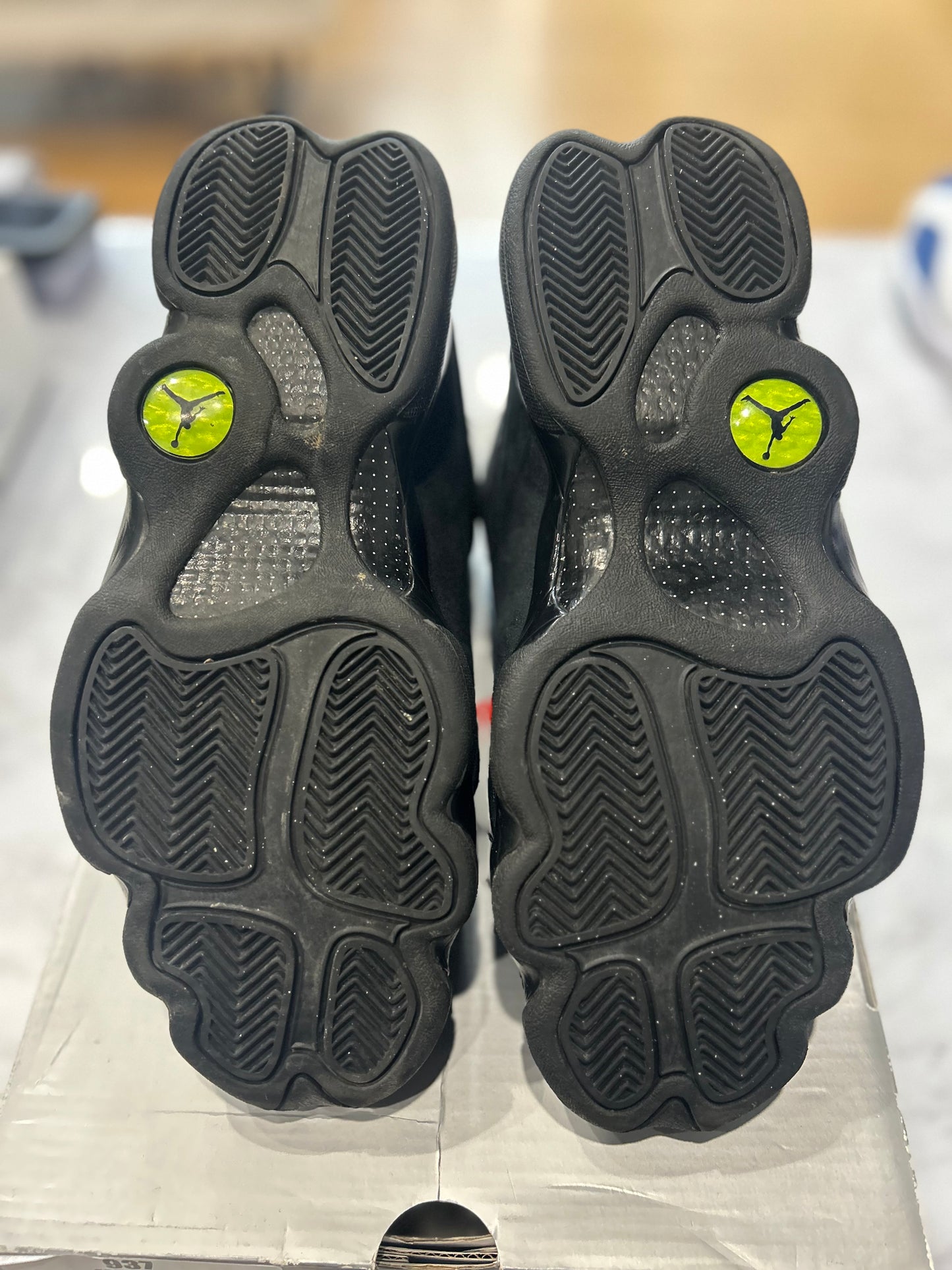 JORDAN 13 RETRO BLACK CAT PRE-OWNED