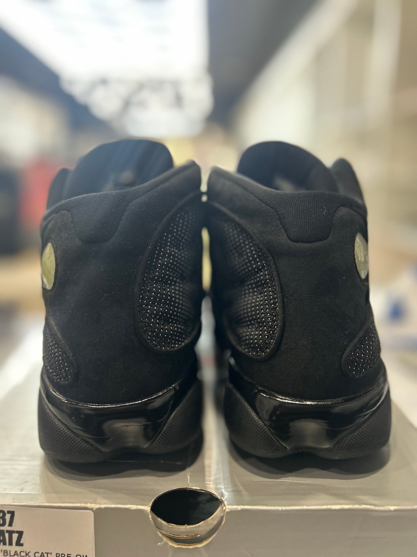 JORDAN 13 RETRO BLACK CAT PRE-OWNED