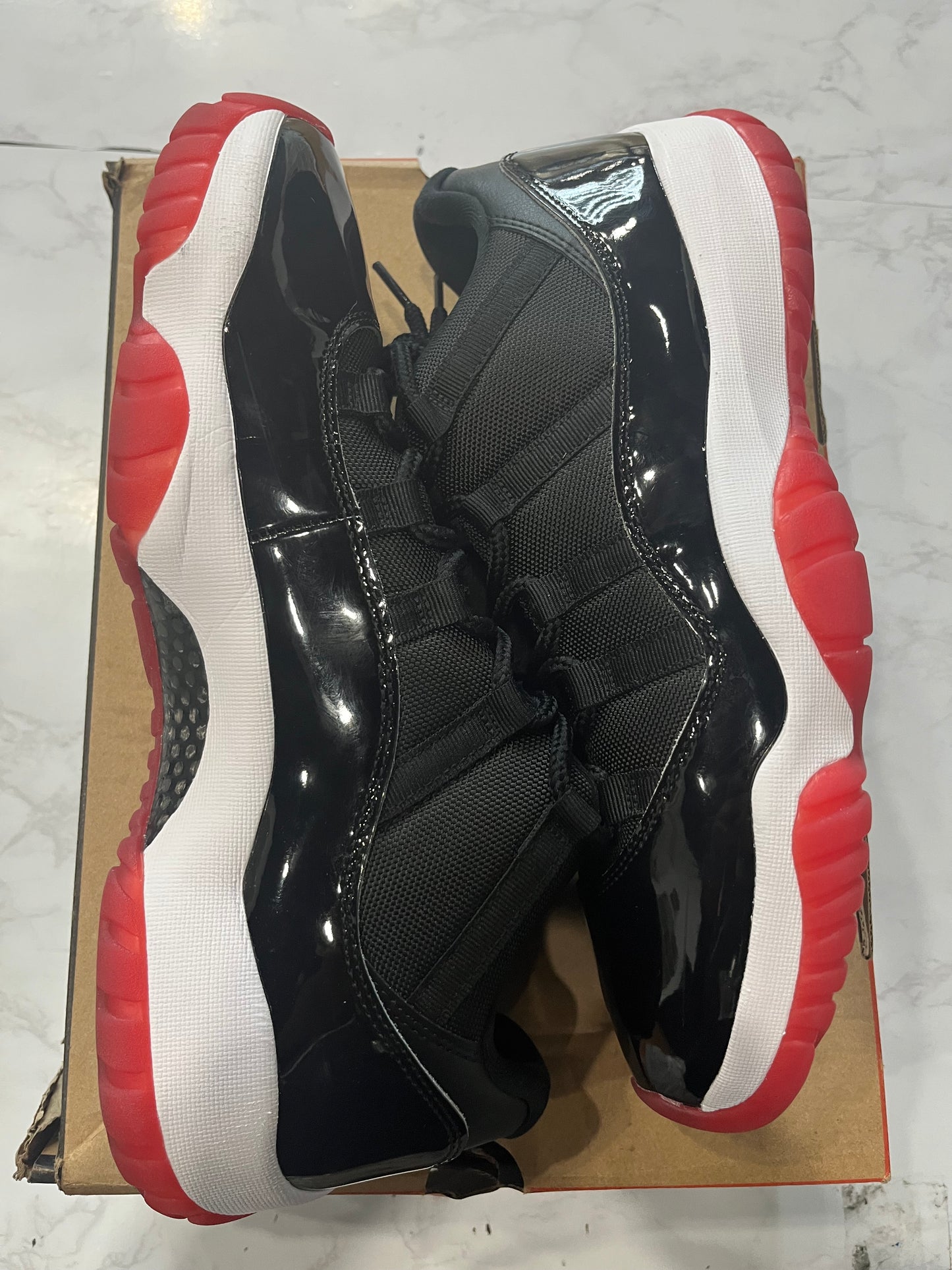 Air Jordan 11 Retro Low Bred 2025 PRE-OWNED