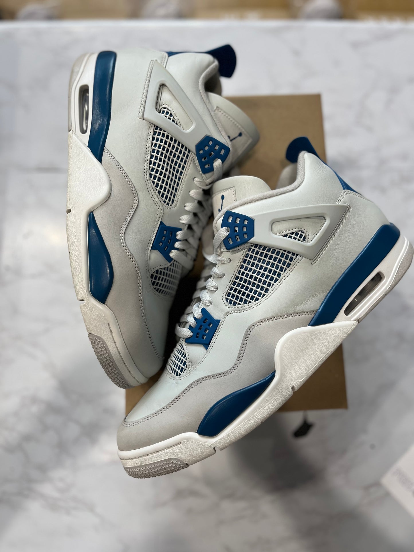 Jordan 4 Retro Military Blue 2024 PRE-OWNED