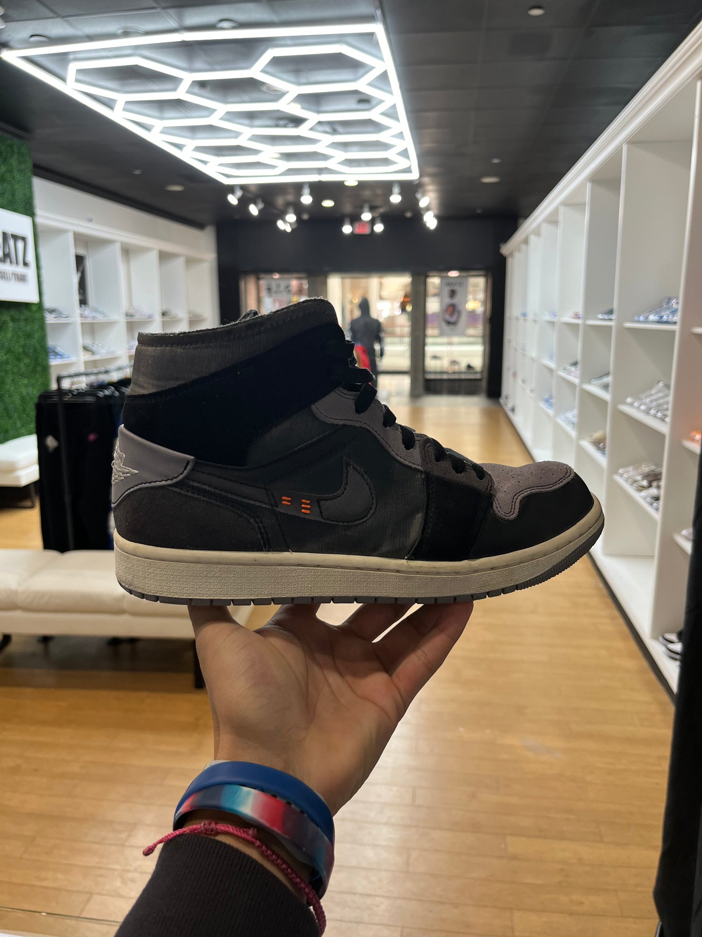 Jordan 1 Mid SE Craft Inside Out Black PRE-OWNED