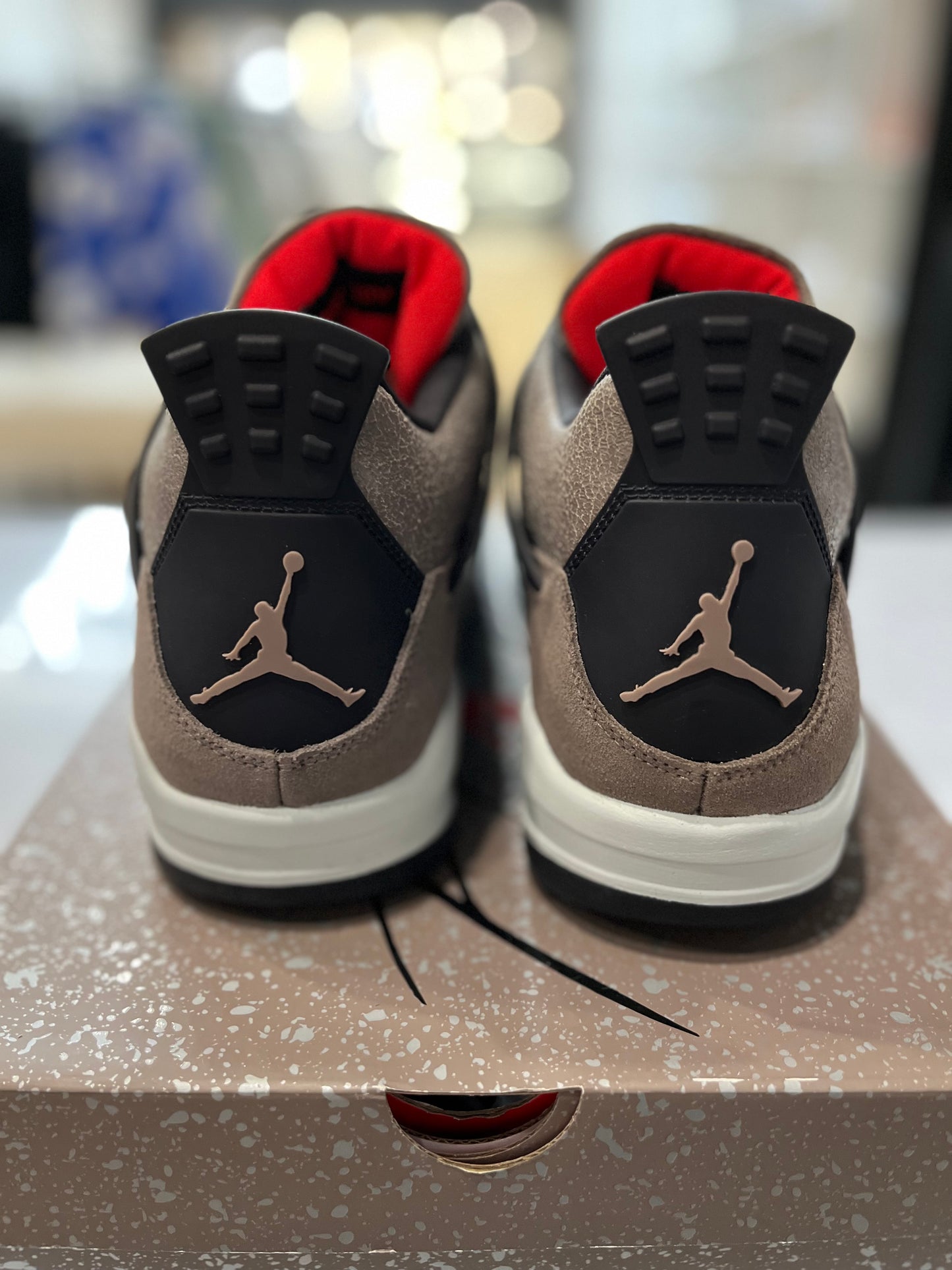 Jordan 4 Retro Taupe Haze PRE-OWNED