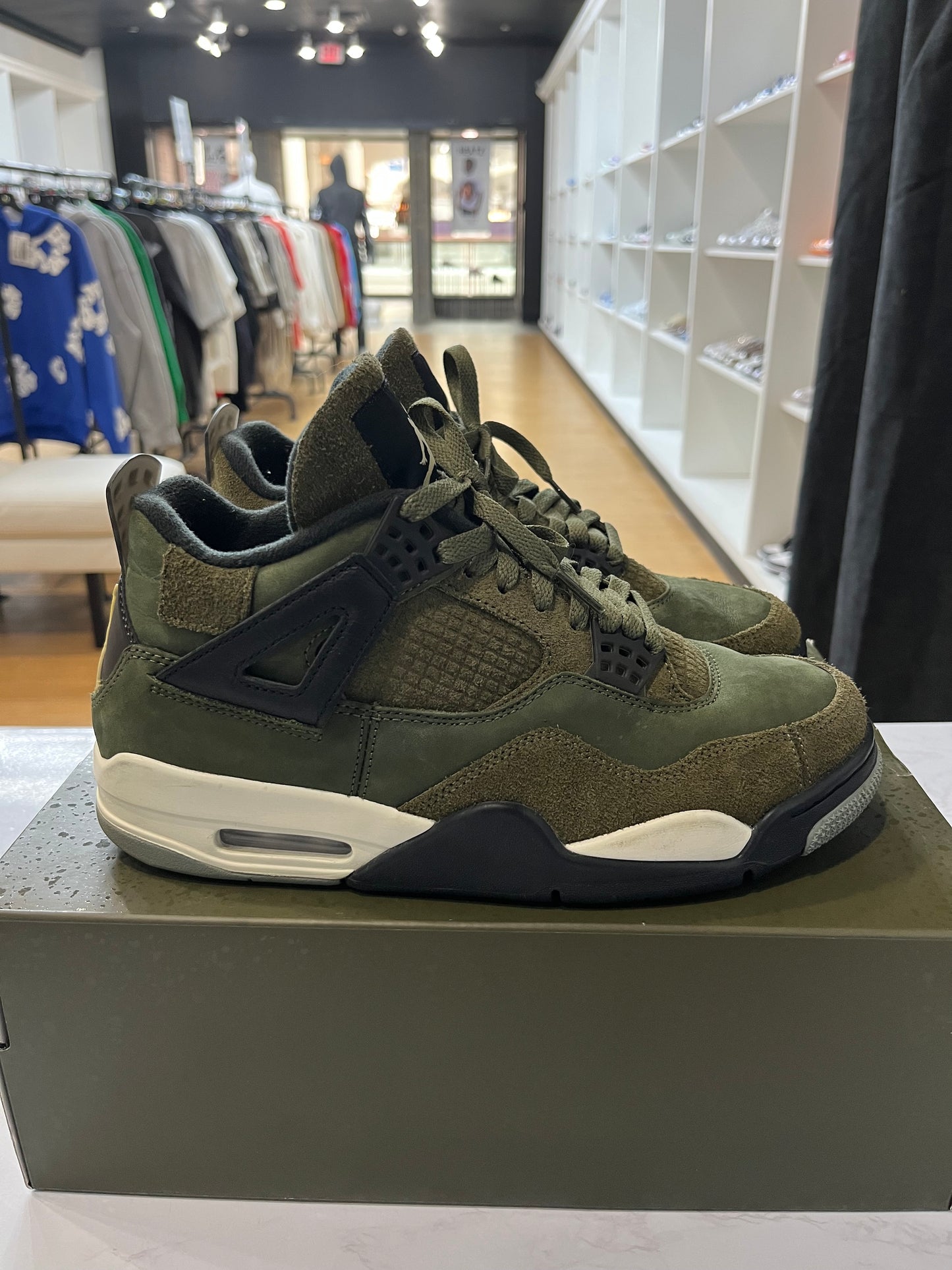 Jordan 4 Retro SE Craft Olive PRE-OWNED