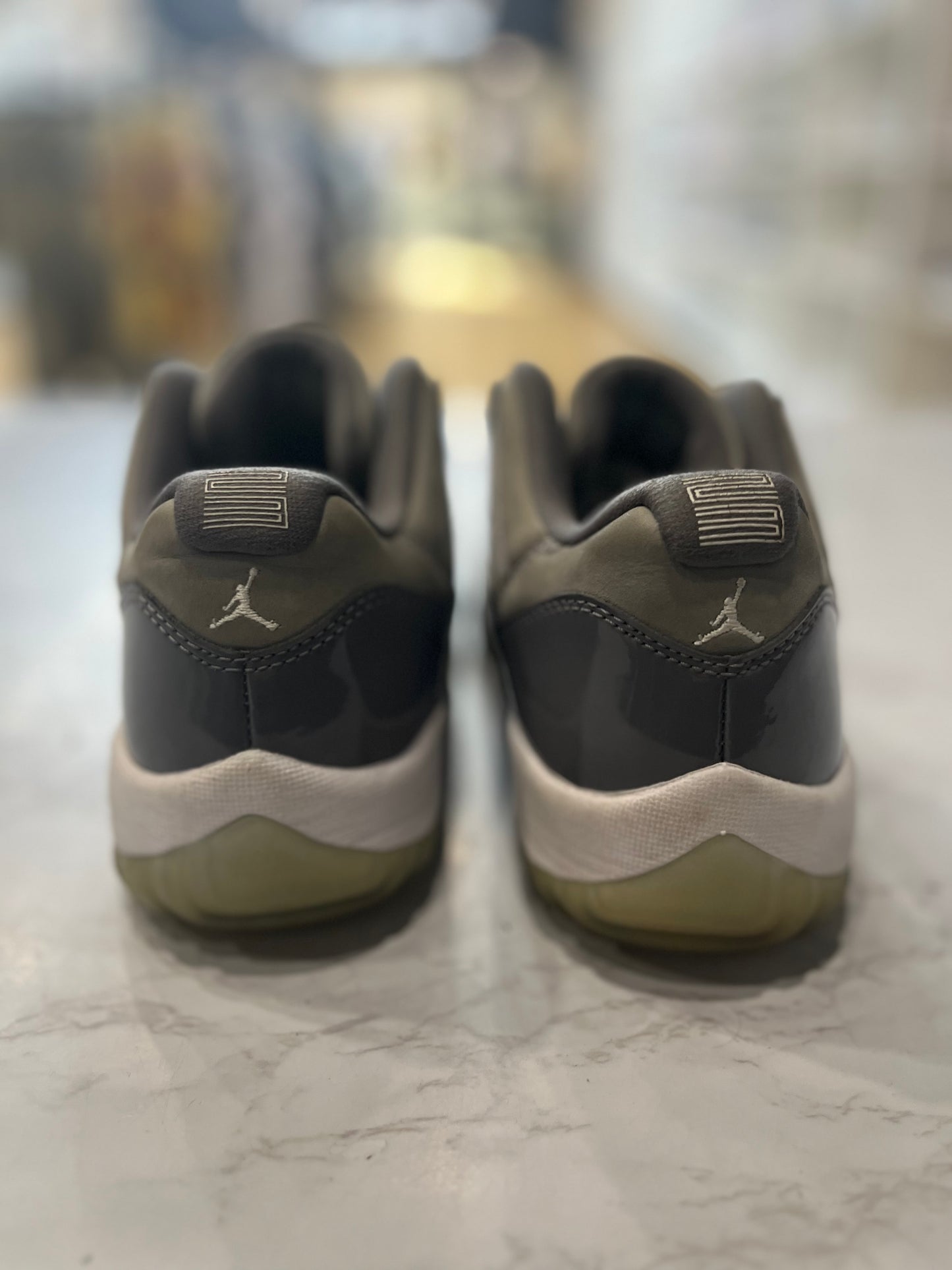 Jordan 11 Low Cool Grey PRE-OWNED