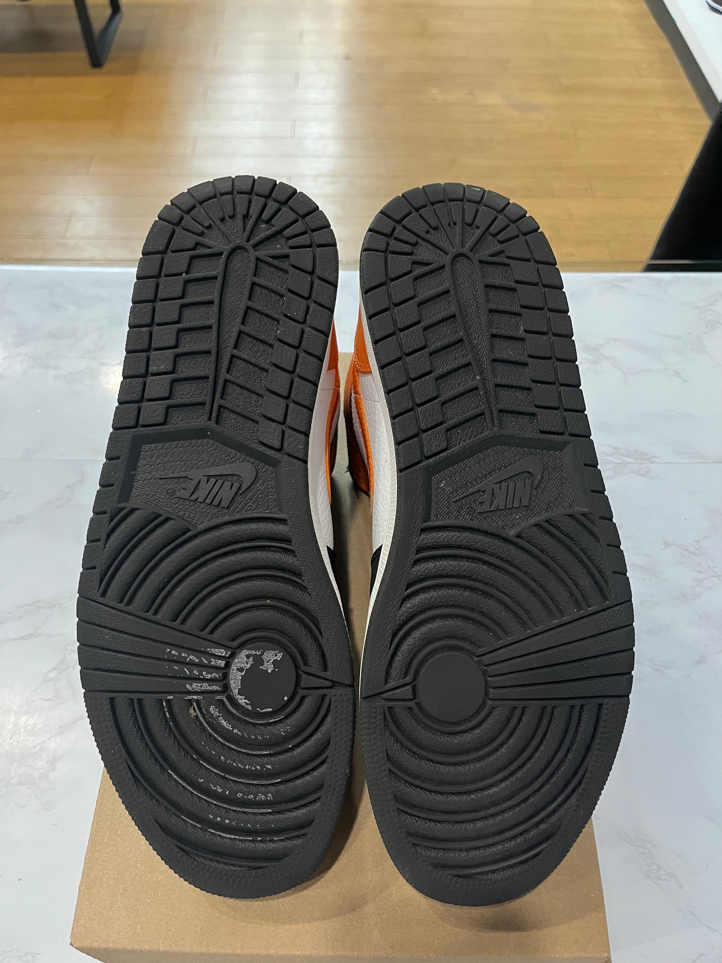 Jordan 1 Mid Shattered Backboard PRE-OWNED