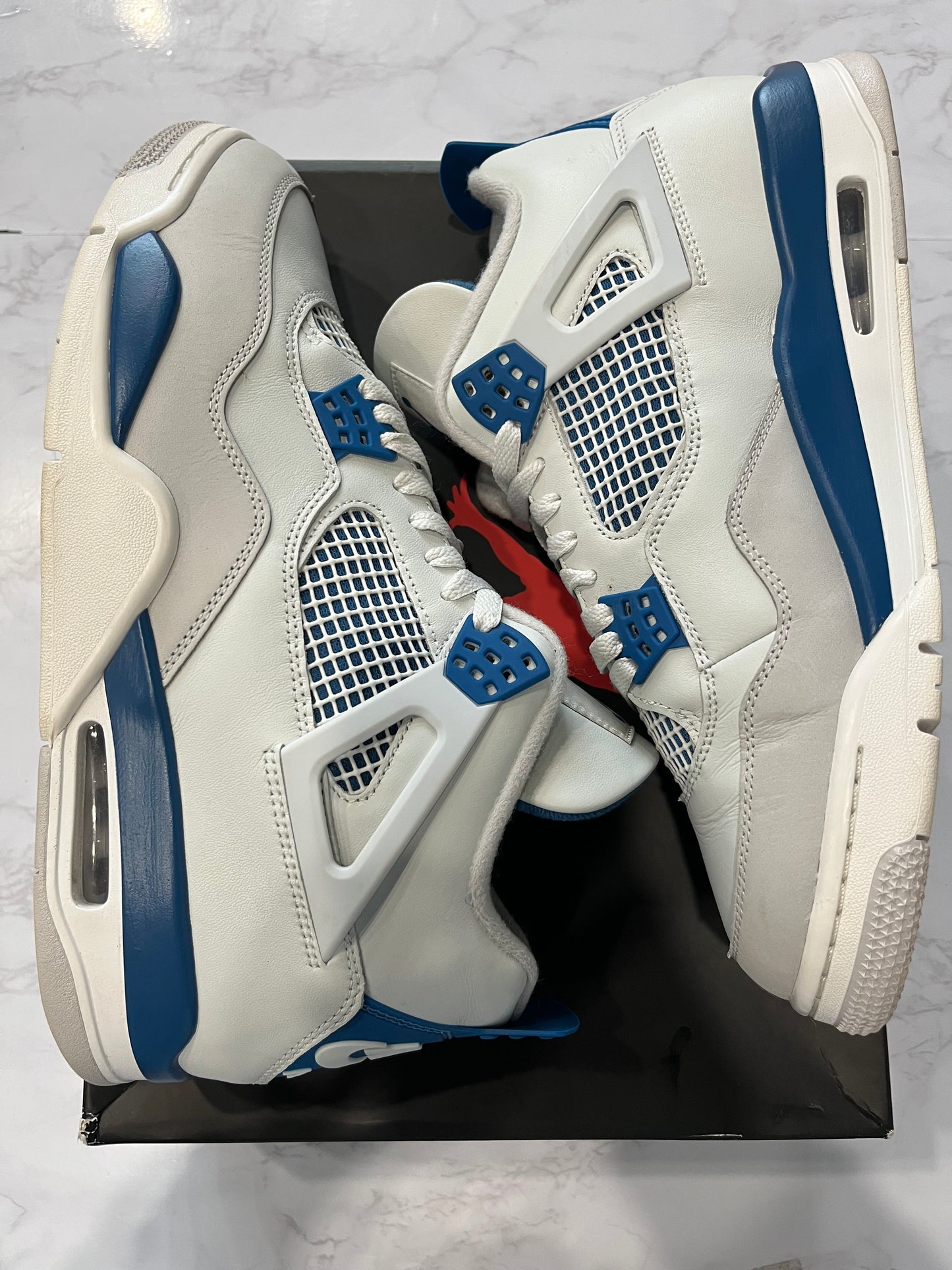 Jordan 4 Retro Military Blue 2024 PRE-OWNED