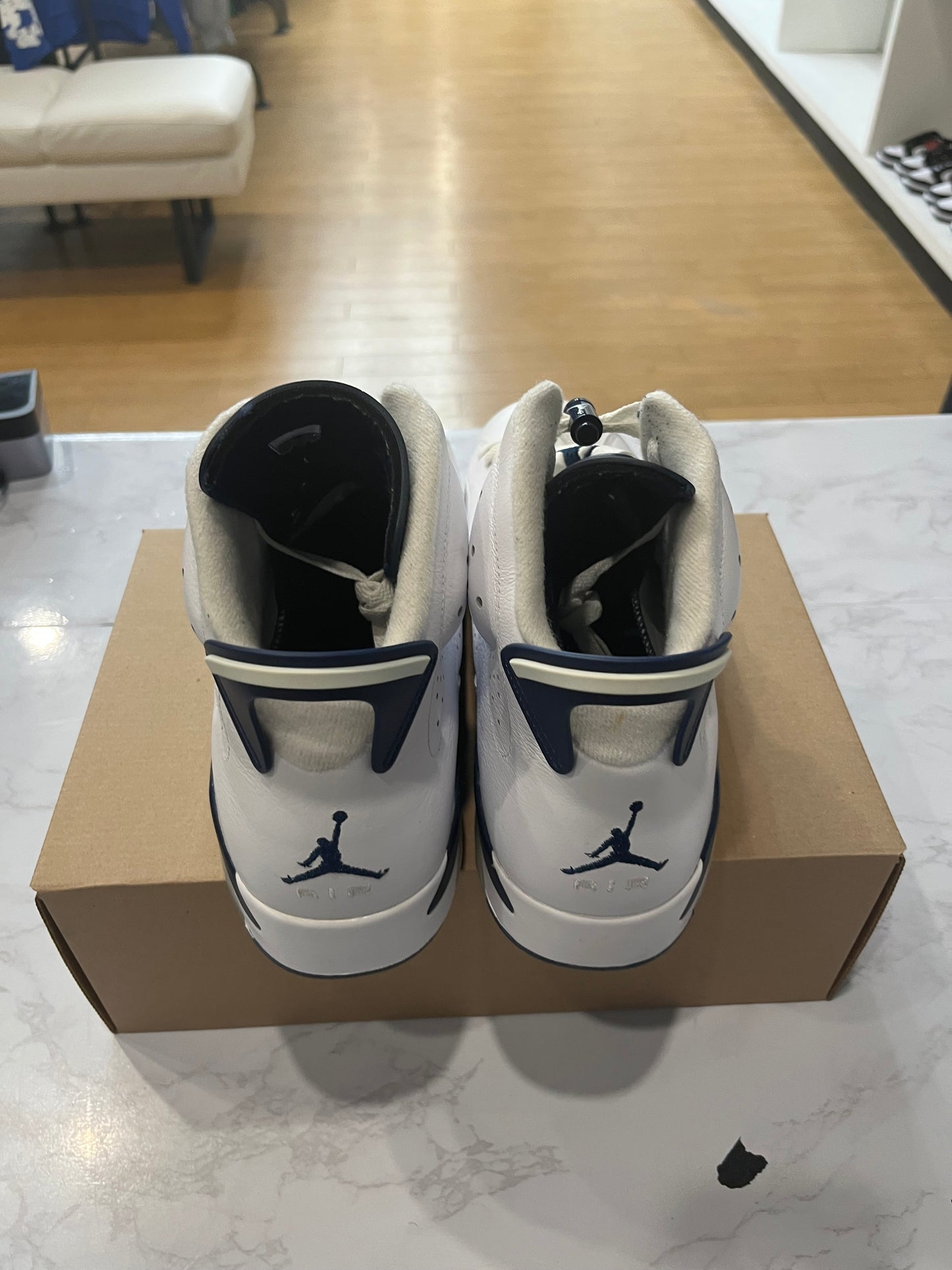 Air Jordan 6 Retro Midnight Navy 2022