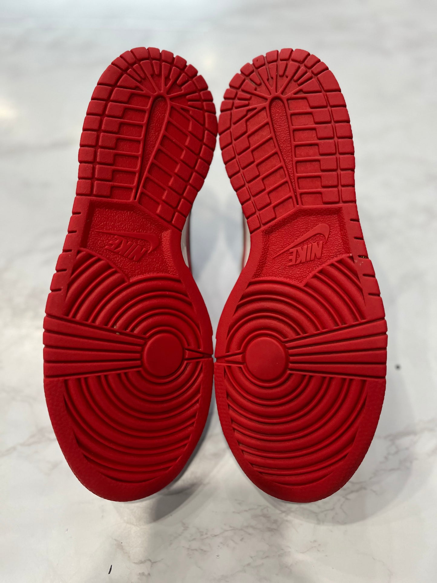 Dunk low championship red gs PRE-OWNED