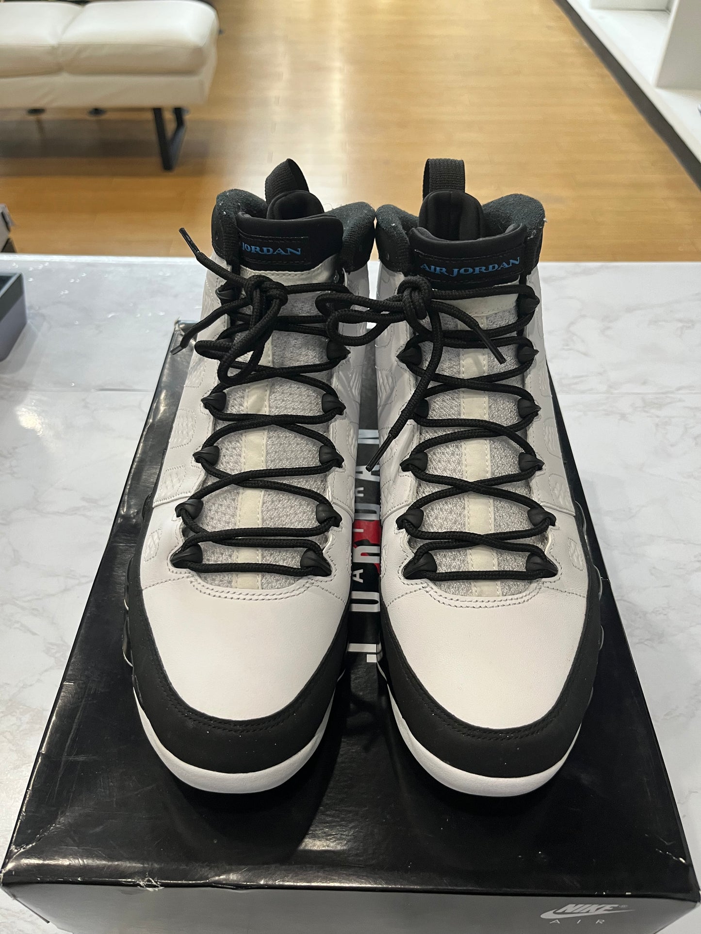 Jordan 9 Retro University Blue PRE-OWNED