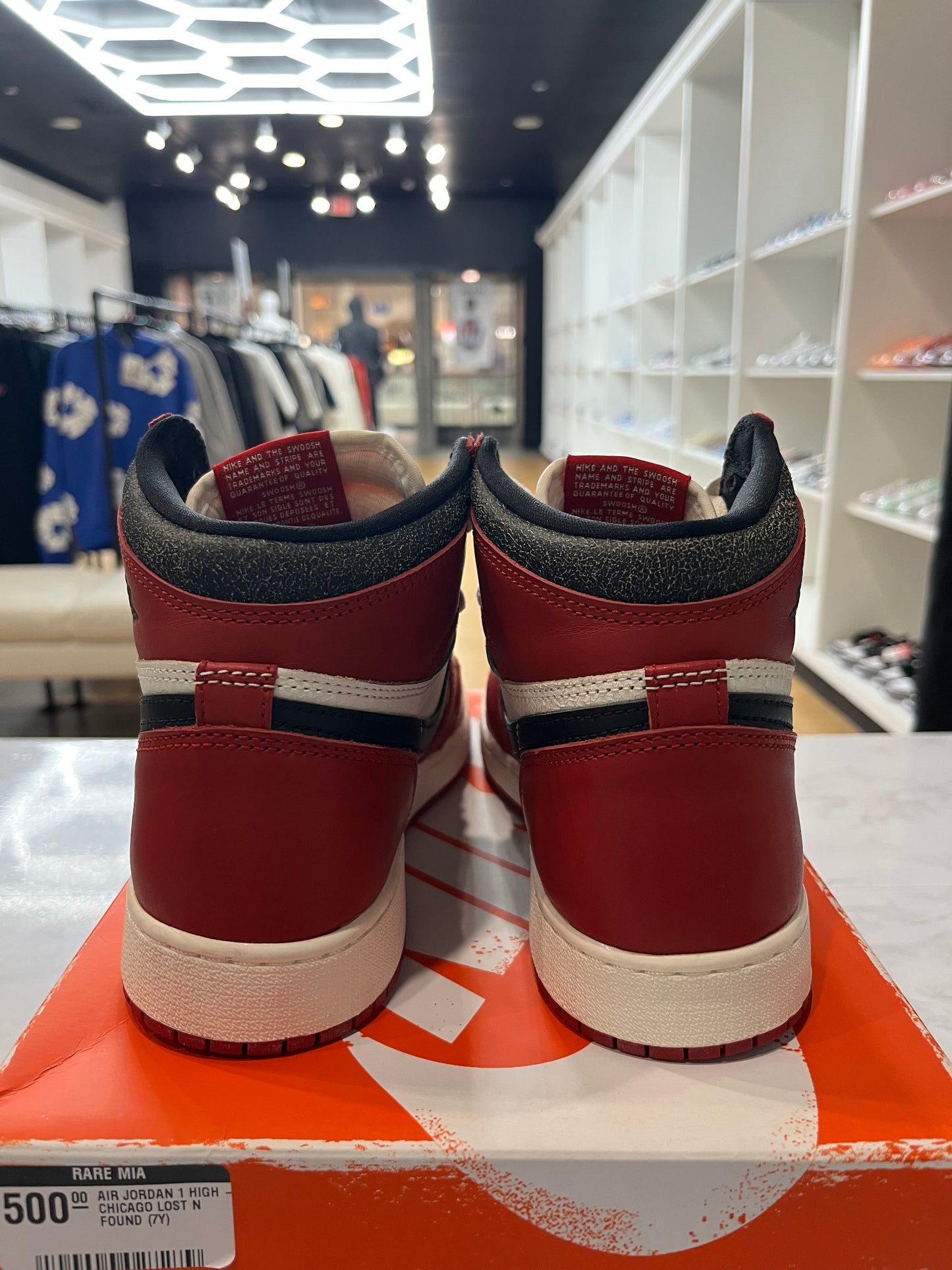 Jordan 1 Retro High OG GS Chicago Lost PRE-OWNED