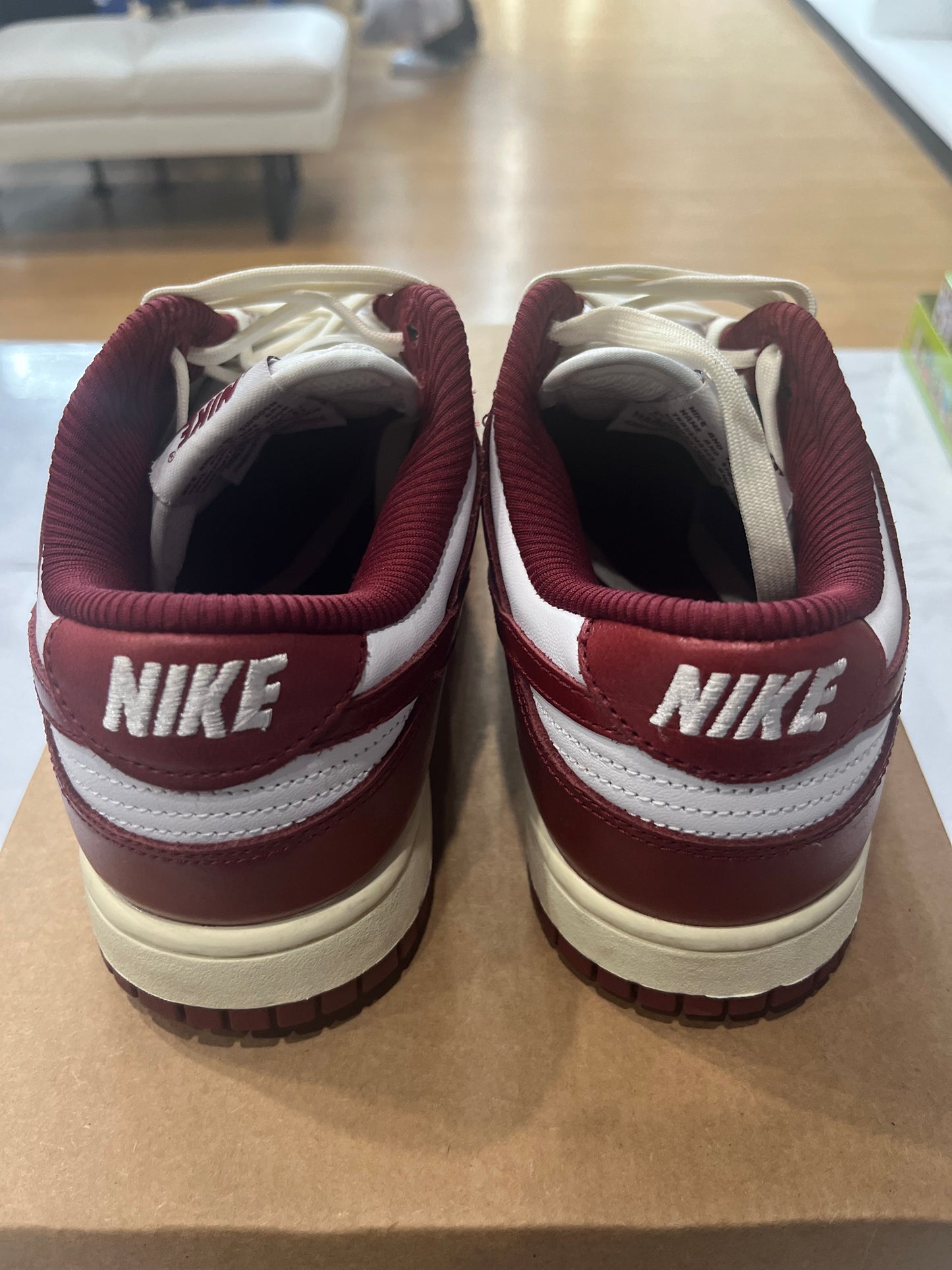 Wmns Dunk Low Premium Vintage Red PRE-OWNED