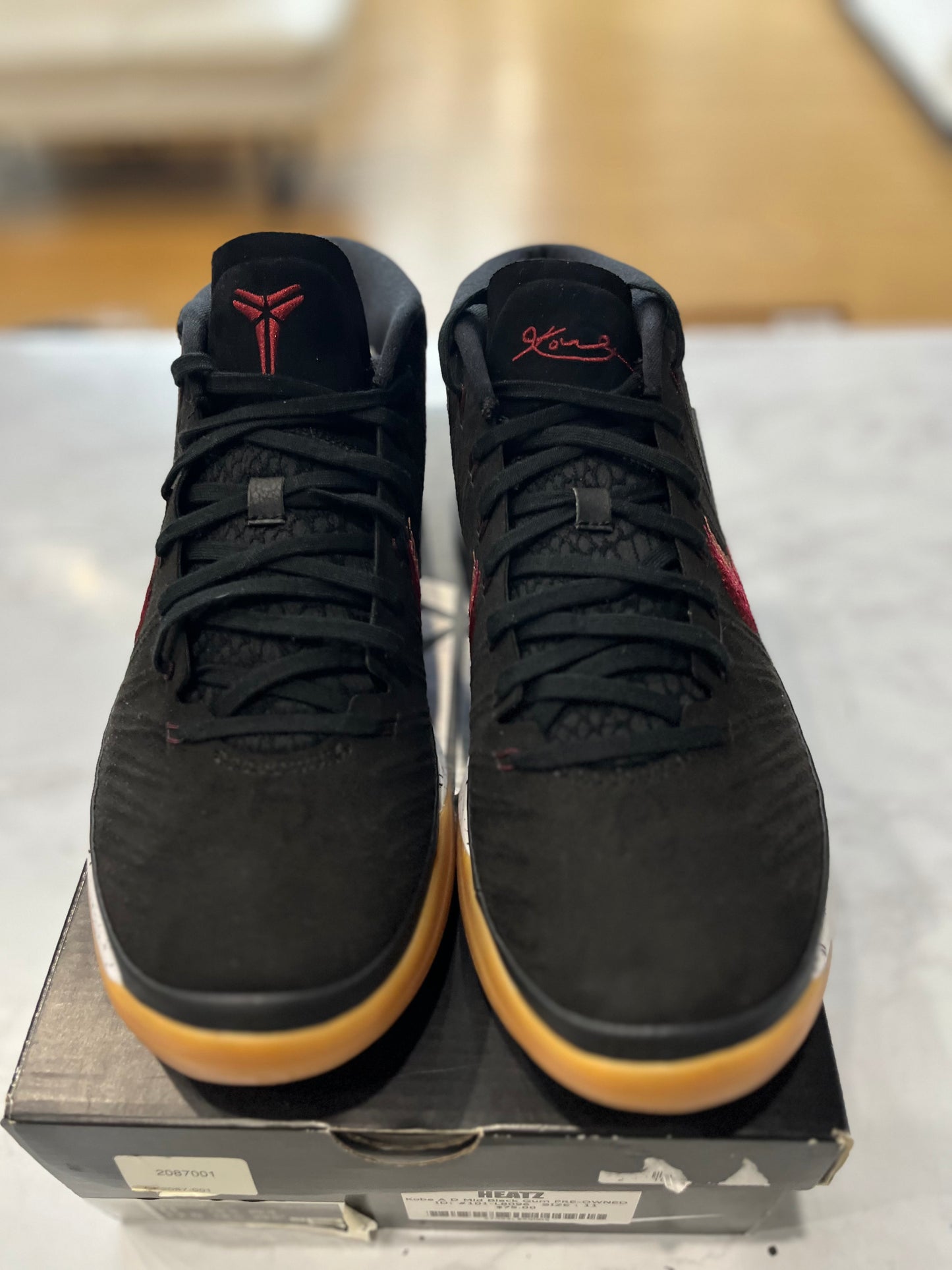 Kobe A D Mid Black Gum PRE-OWNED