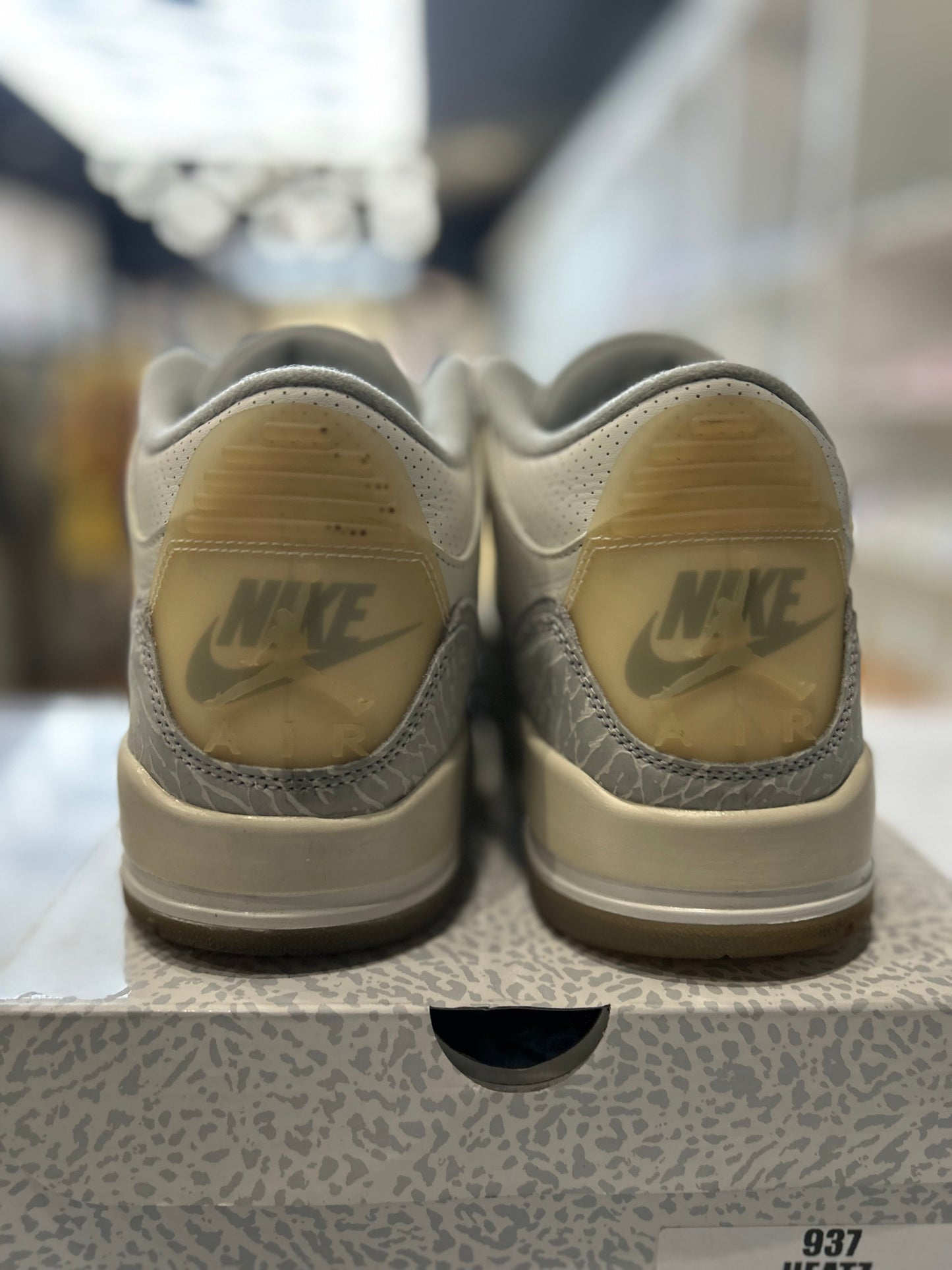 Jordan 3 Retro SE Craft Ivory PRE-OWNED