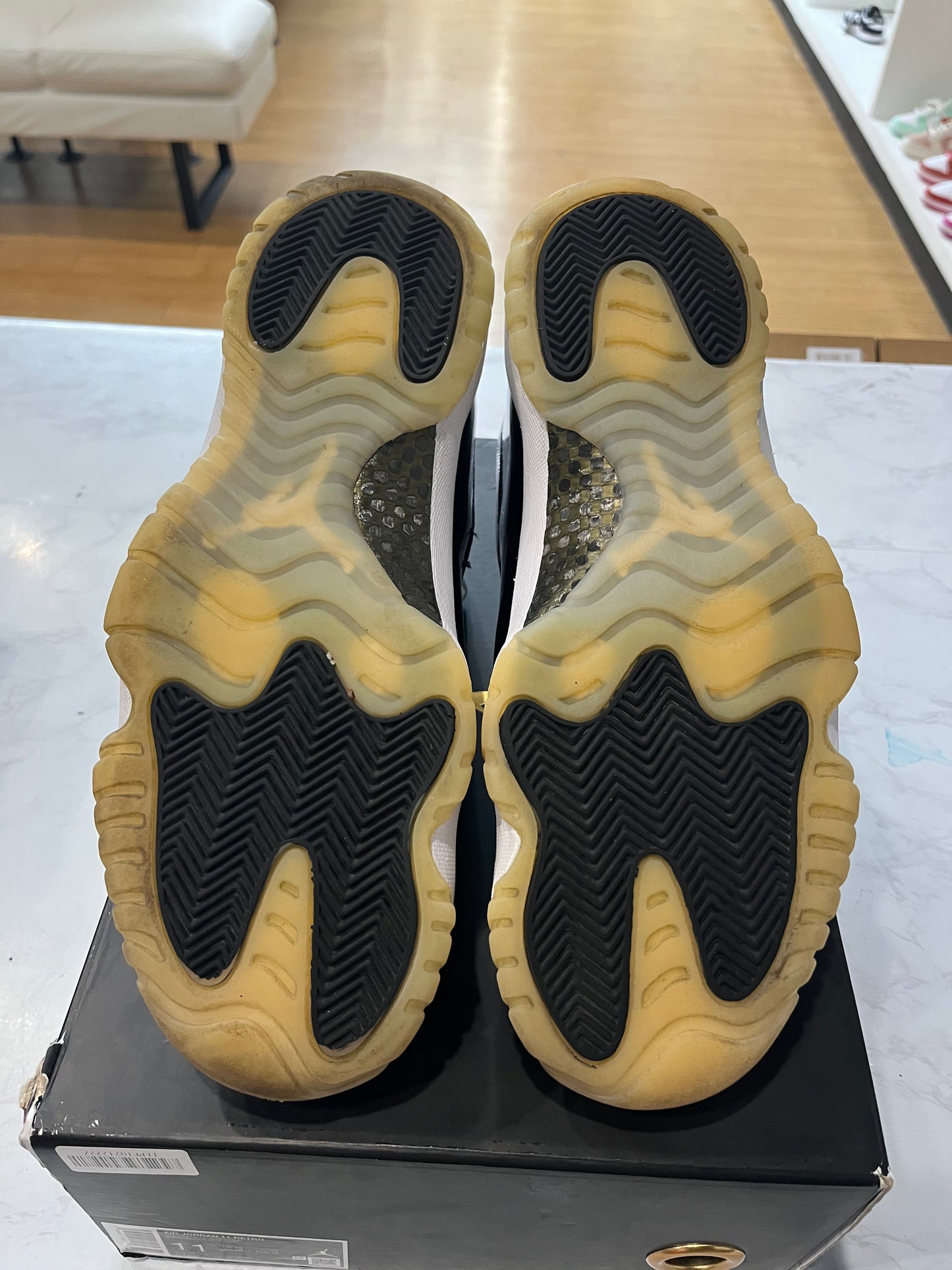 Jordan 11 Retro Gratitude / Defining Moments PRE-OWNED