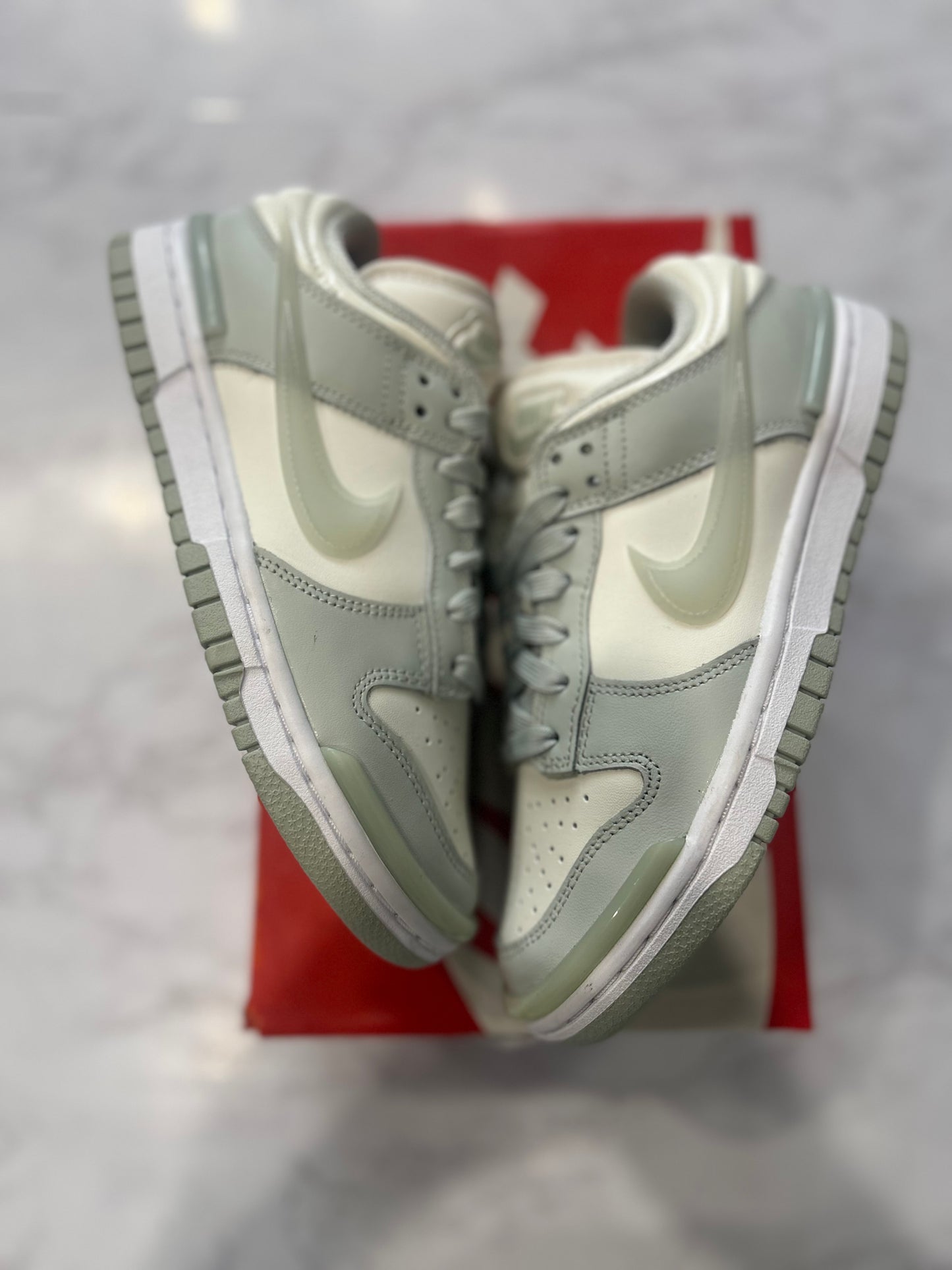 Wmns Dunk Low Twist Light Silver Pre Owned