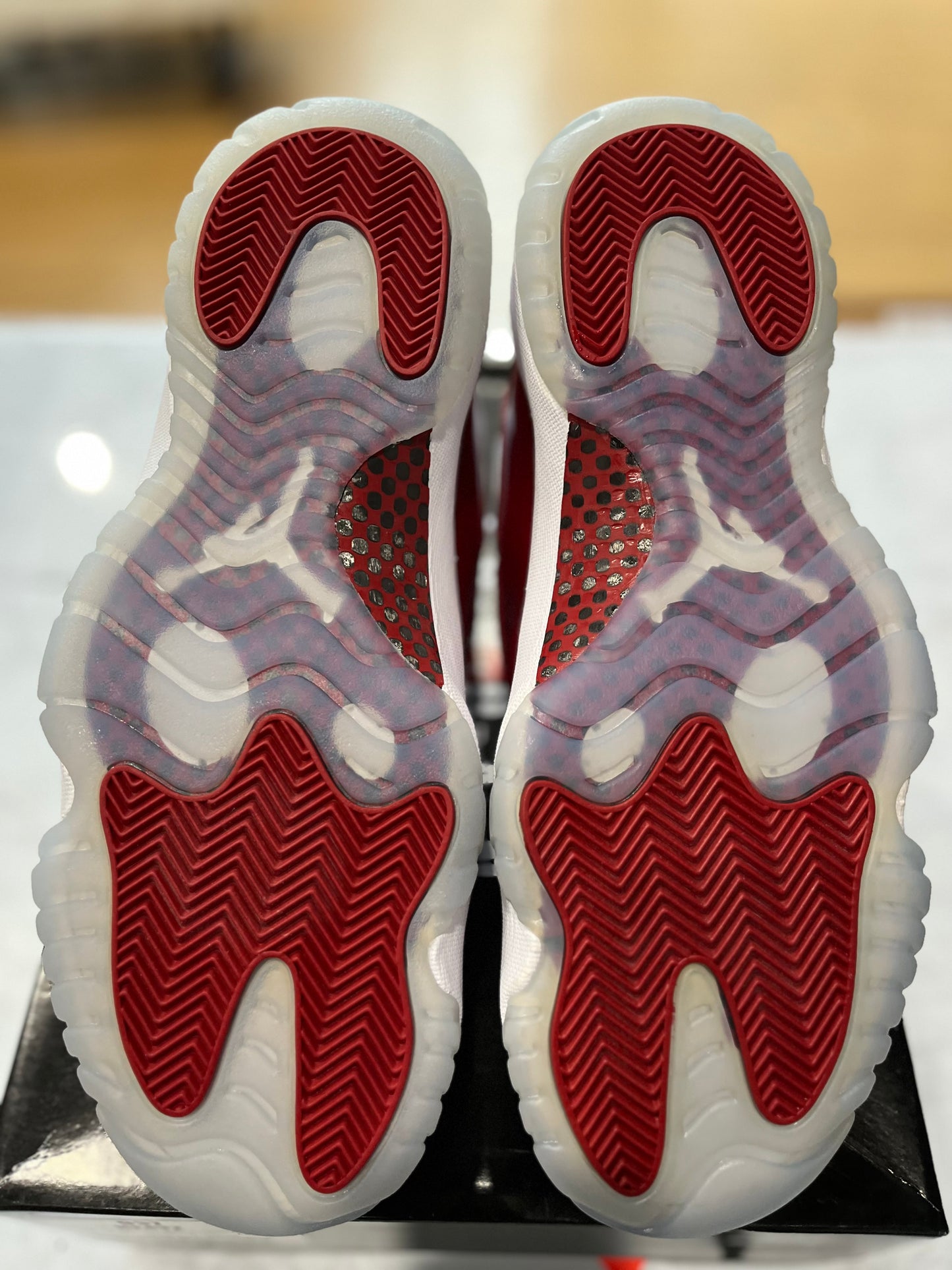 Air Jordan 11 Retro Cherry