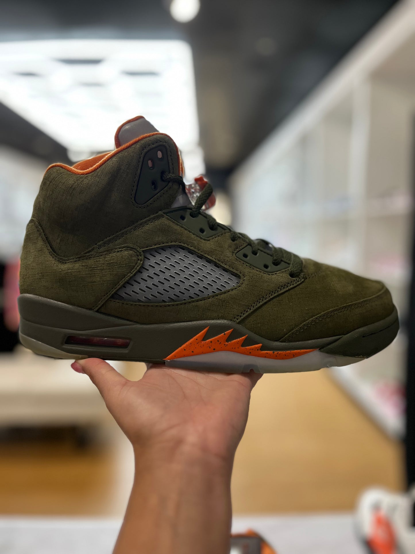 Jordan 5 Retro Olive 2024 PRE-OWNED