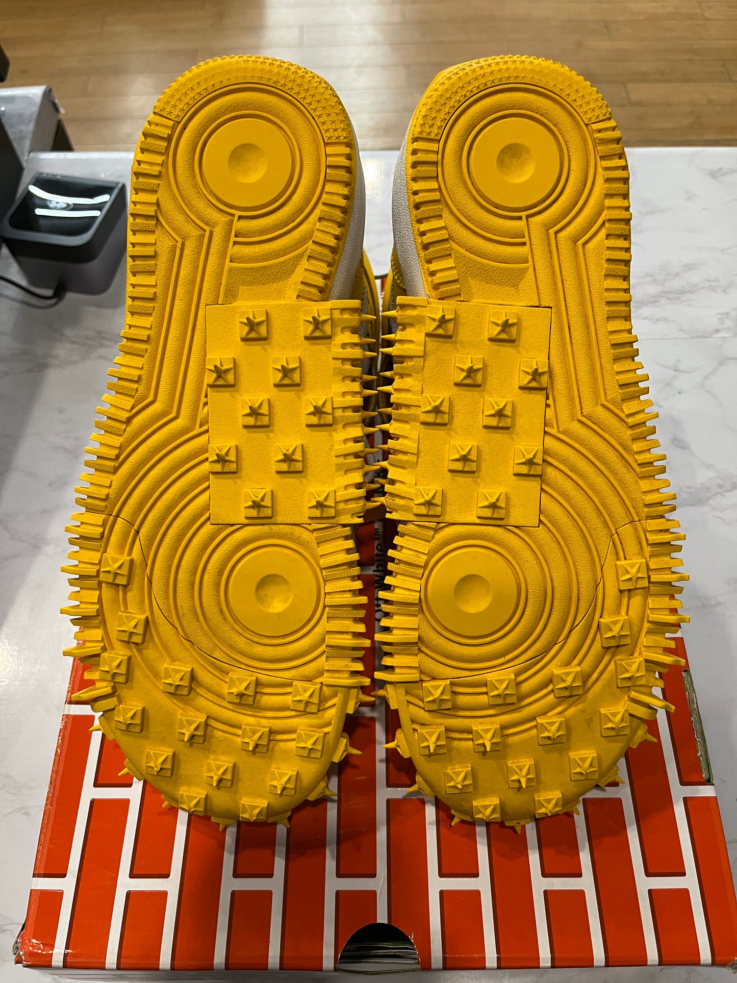 Off White X Air Force 1 Mid SP Leather Varsity Maize PRE-OWNED