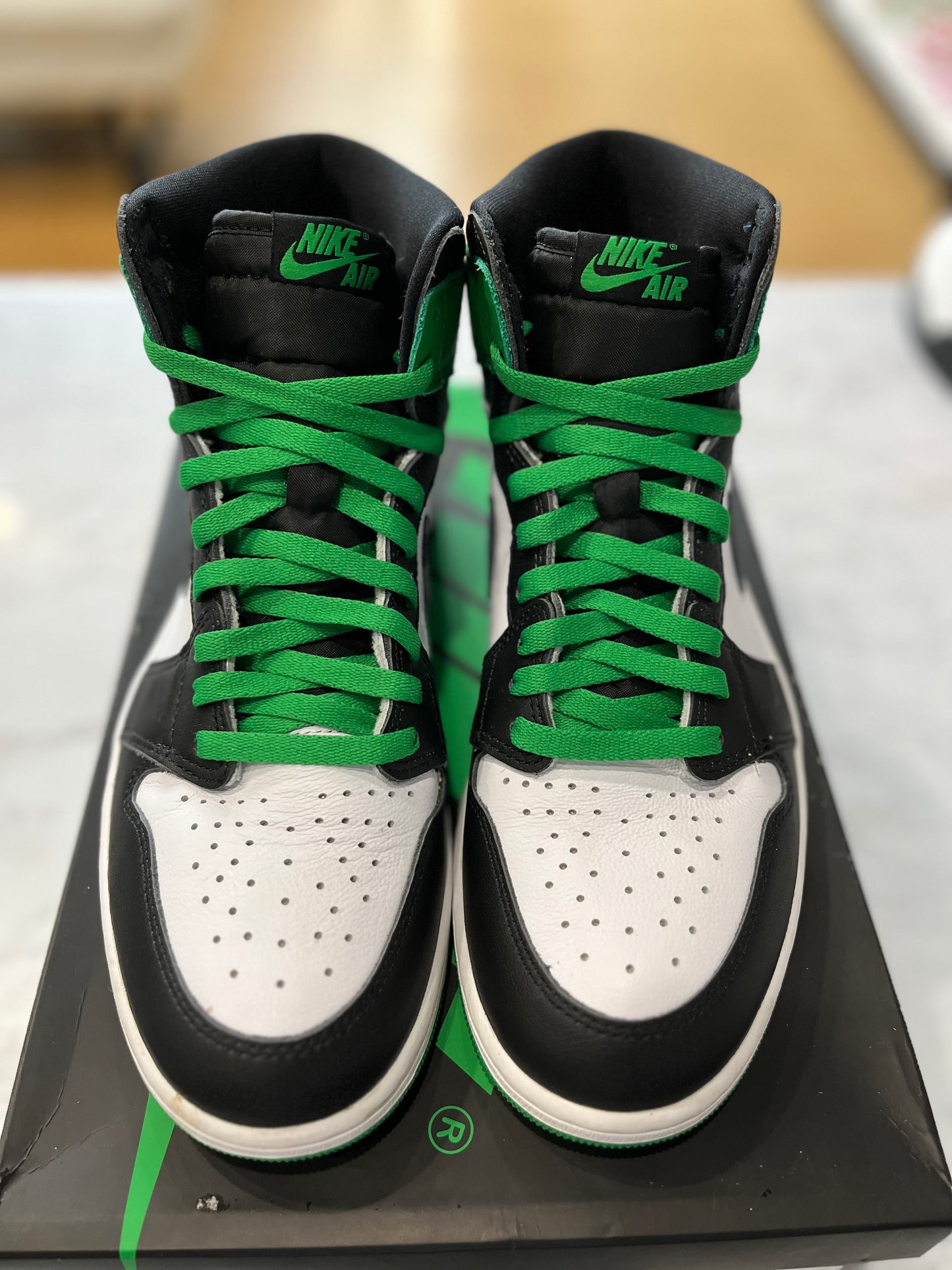 Jordan 1 Retro High OG Lucky Green PRE-OWNED