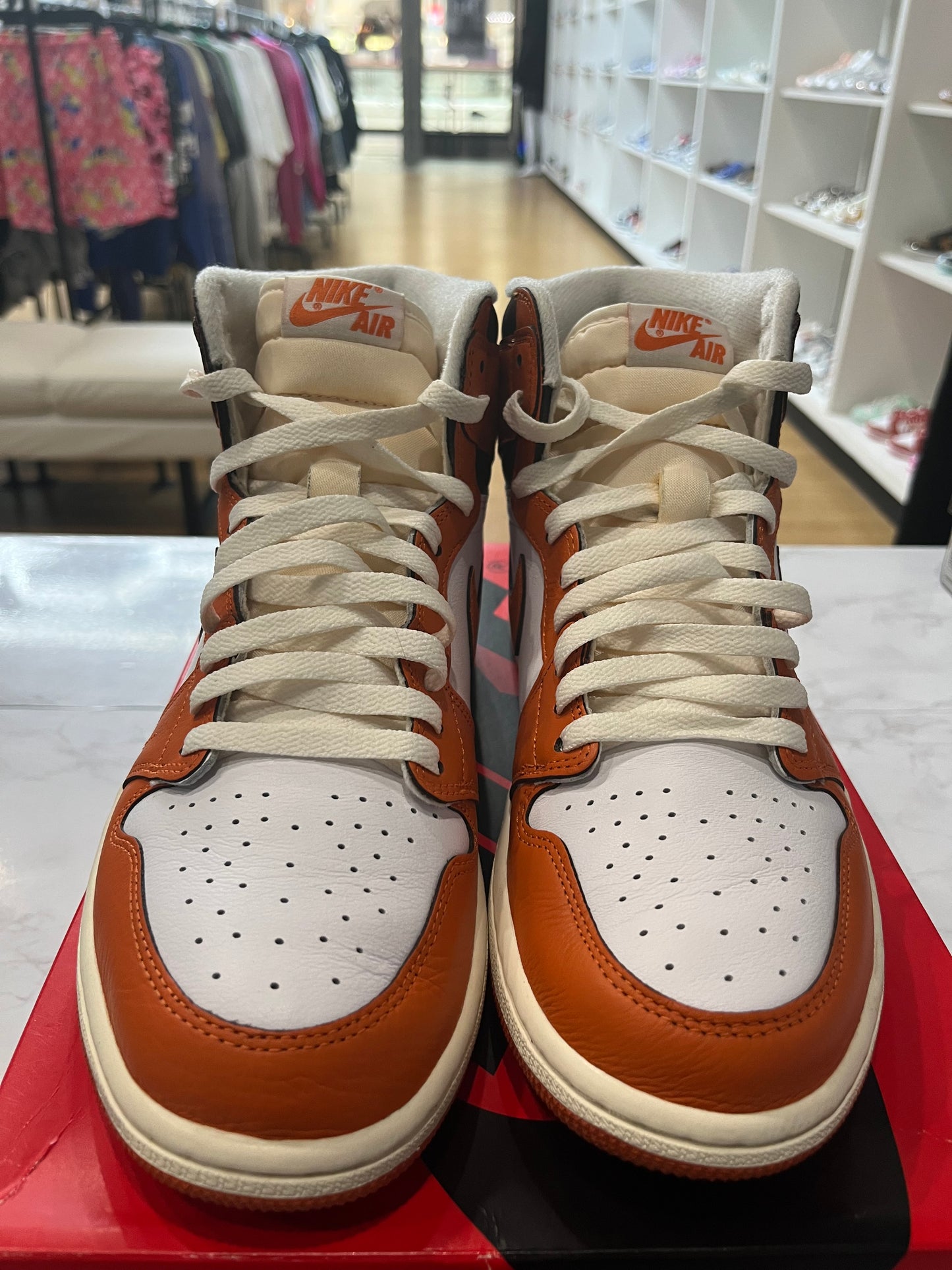 Wmns Jordan 1 High OG Starfish PRE-OWNED