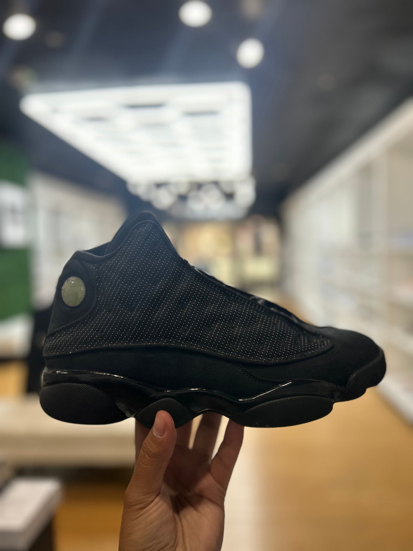 JORDAN 13 RETRO BLACK CAT PRE-OWNED