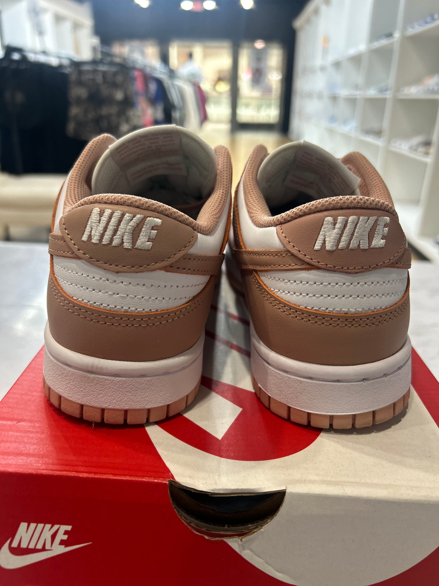 Wmns Dunk Low Rose Whisper PRE-OWNED