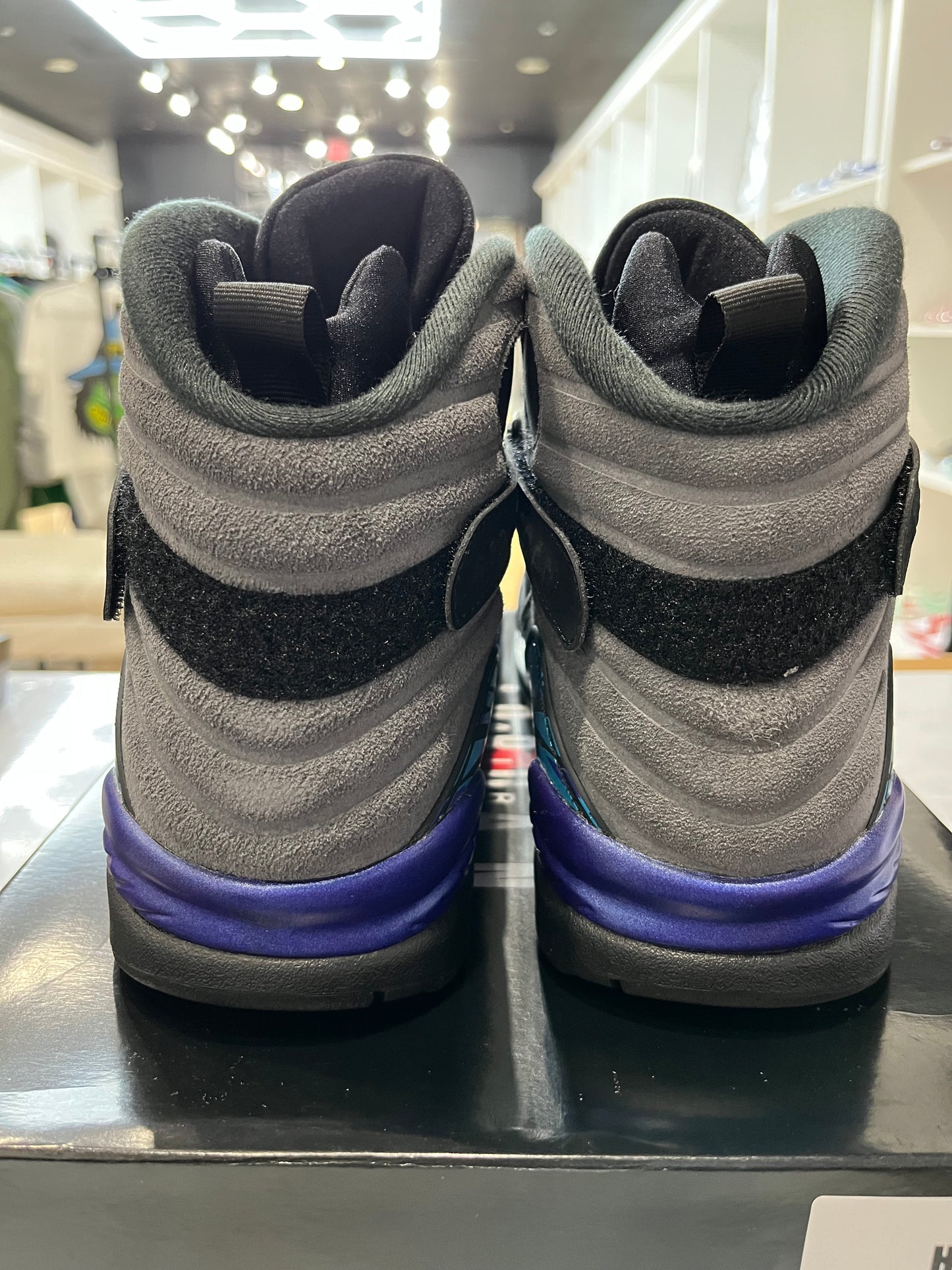 Jordan 8 Retro Aqua 2025 PRE-OWNED