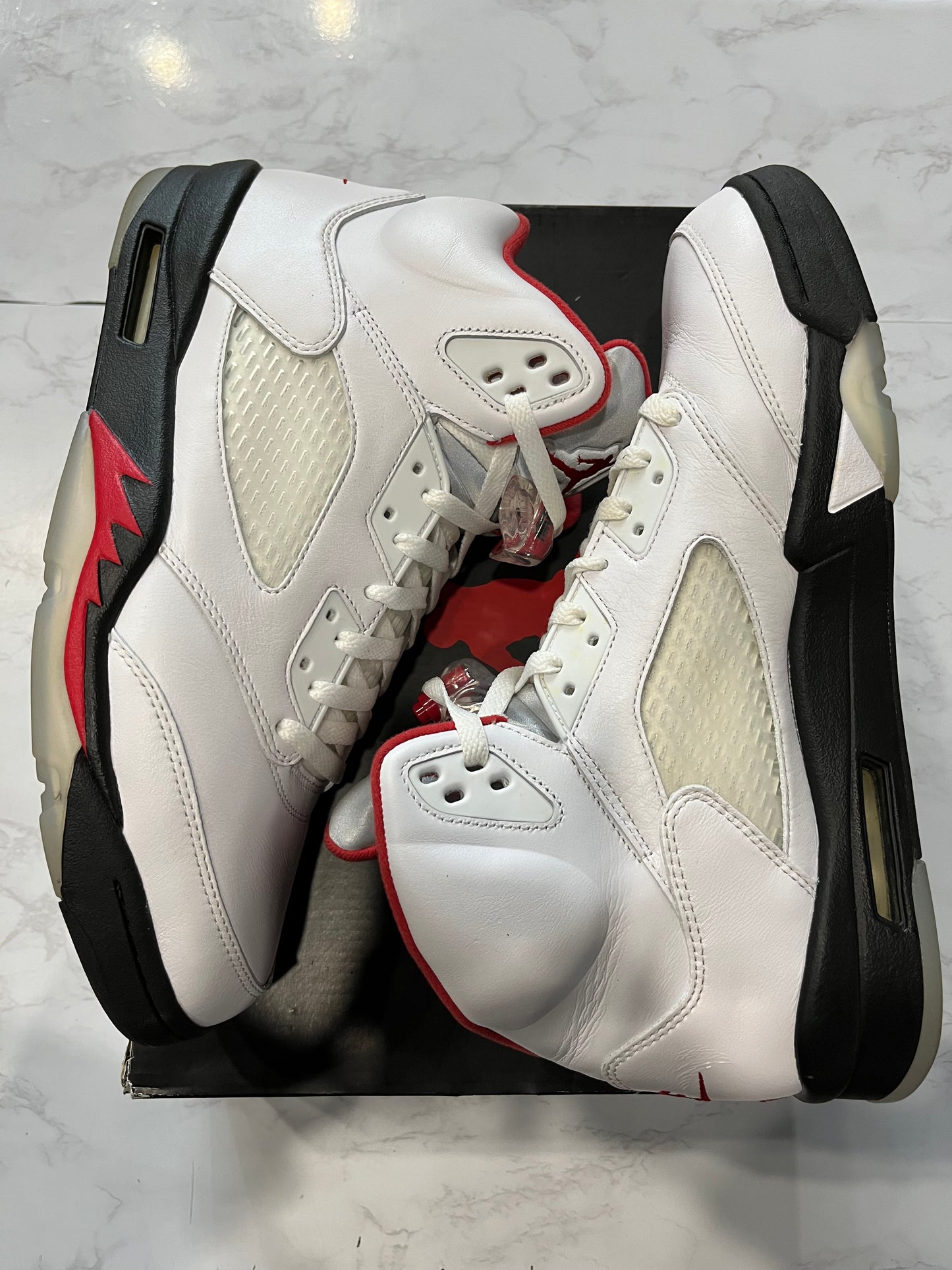 Jordan 5 Retro Fire Red 2020 PRE-OWNED
