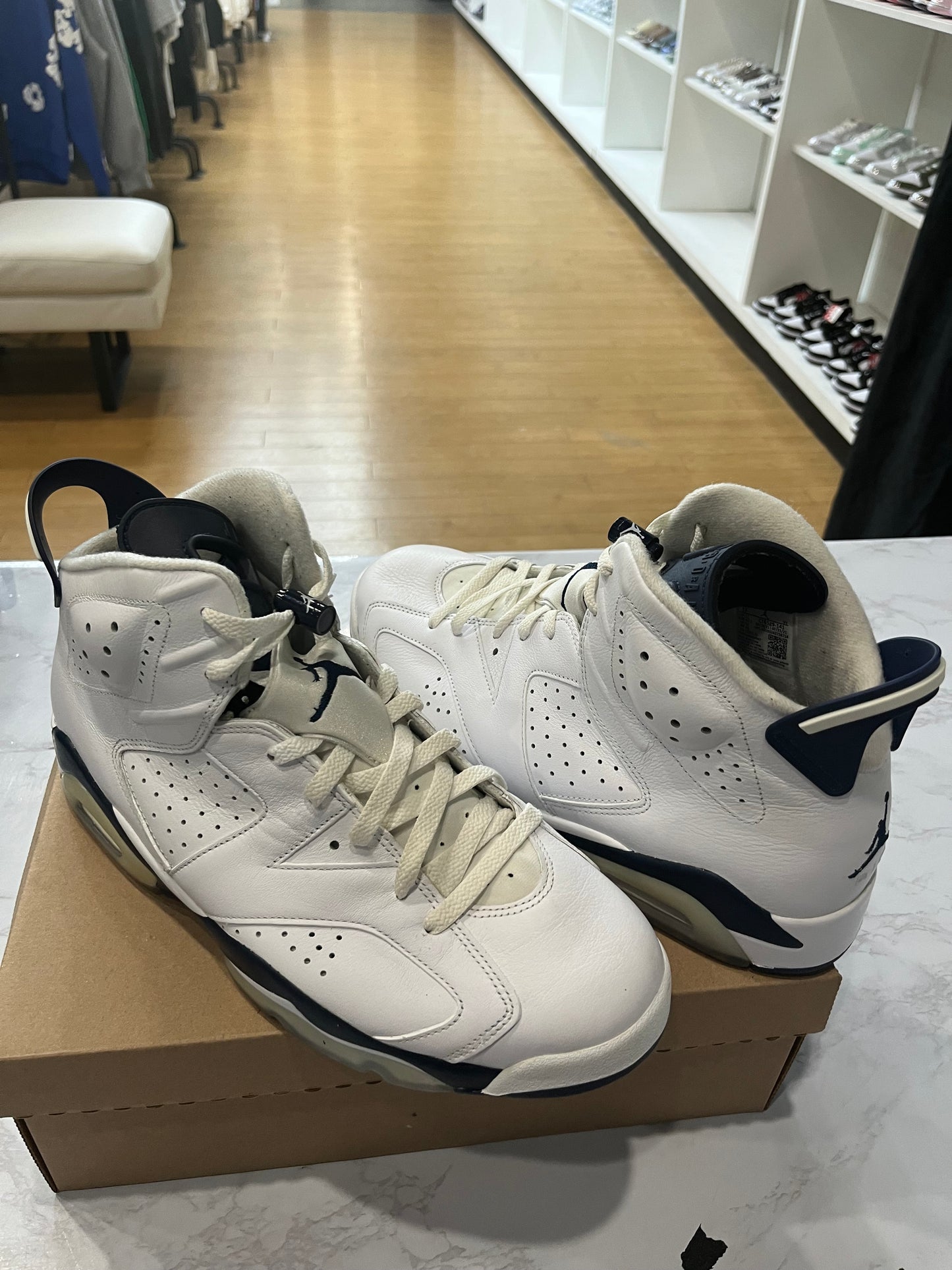 Air Jordan 6 Retro Midnight Navy 2022