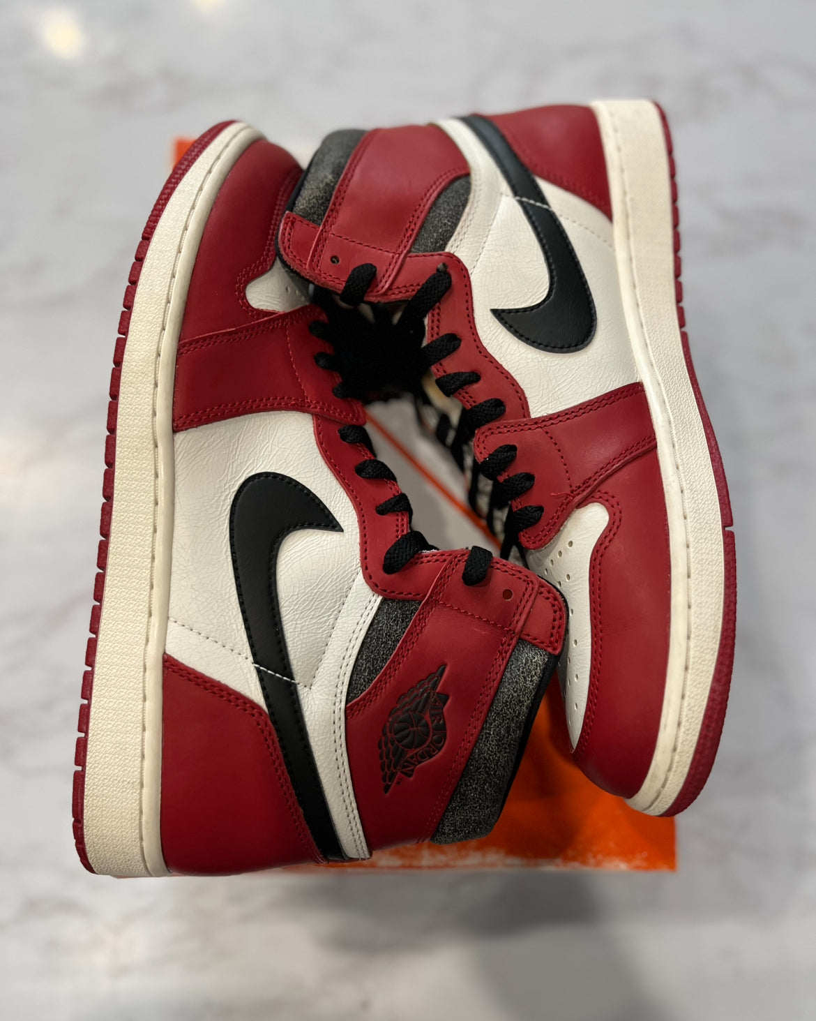 Jordan 1 Retro High OG Chicago Lost PRE-OWNED