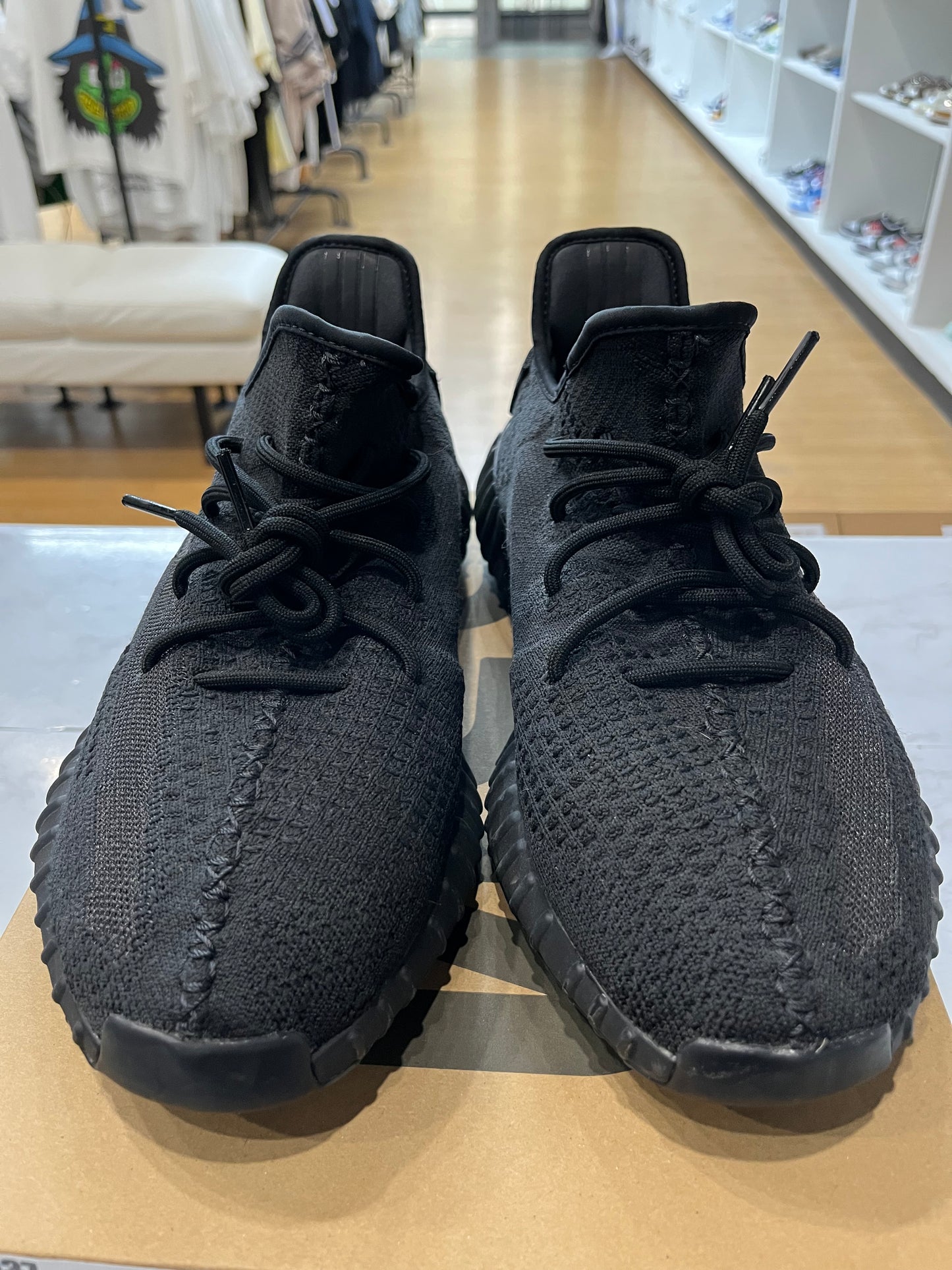 Yeezy Boost 350 V2 Onyx PRE-OWNED