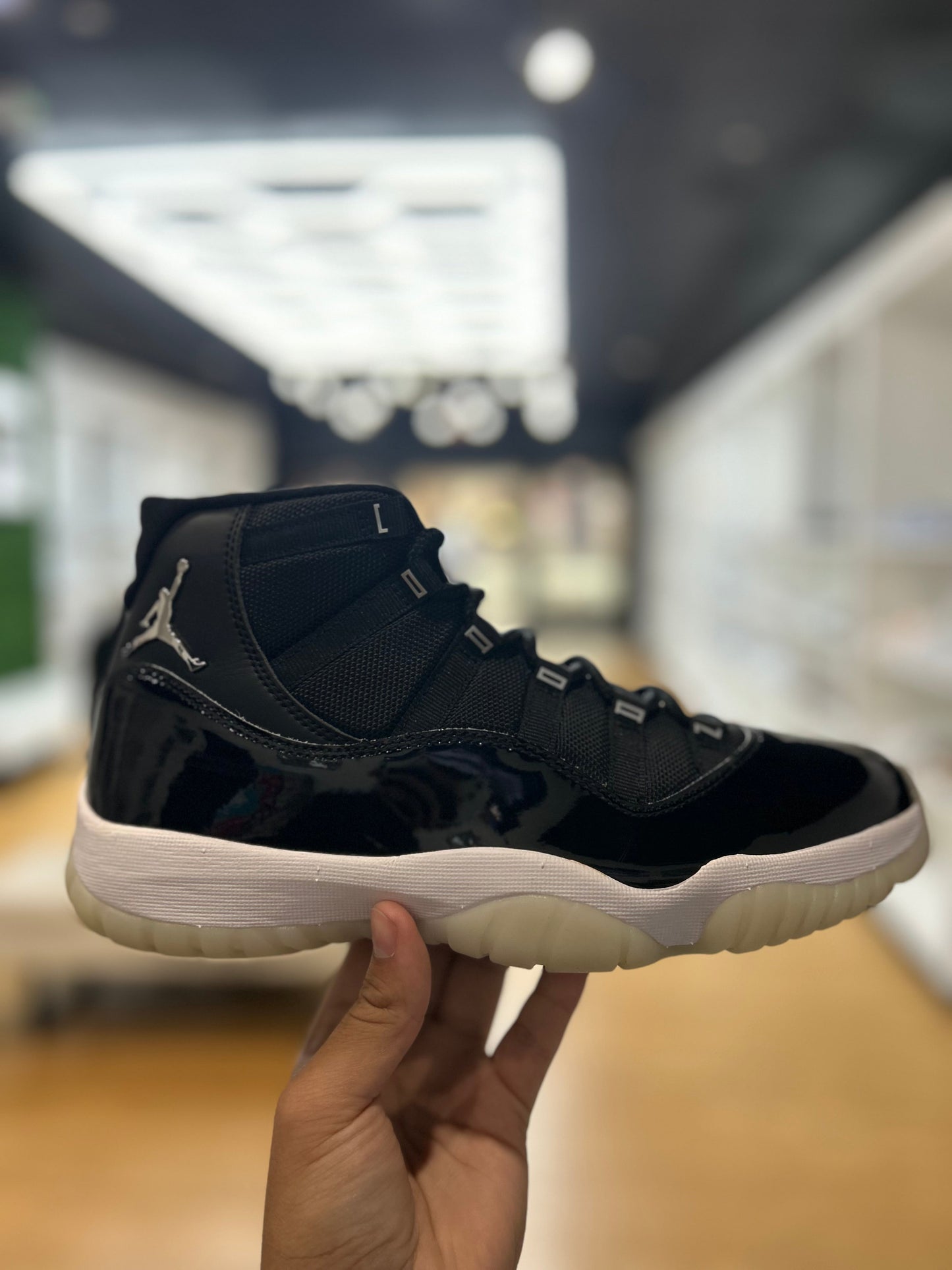 Jordan 11 Retro Jubilee / 25th Anniversary PRE-OWNED