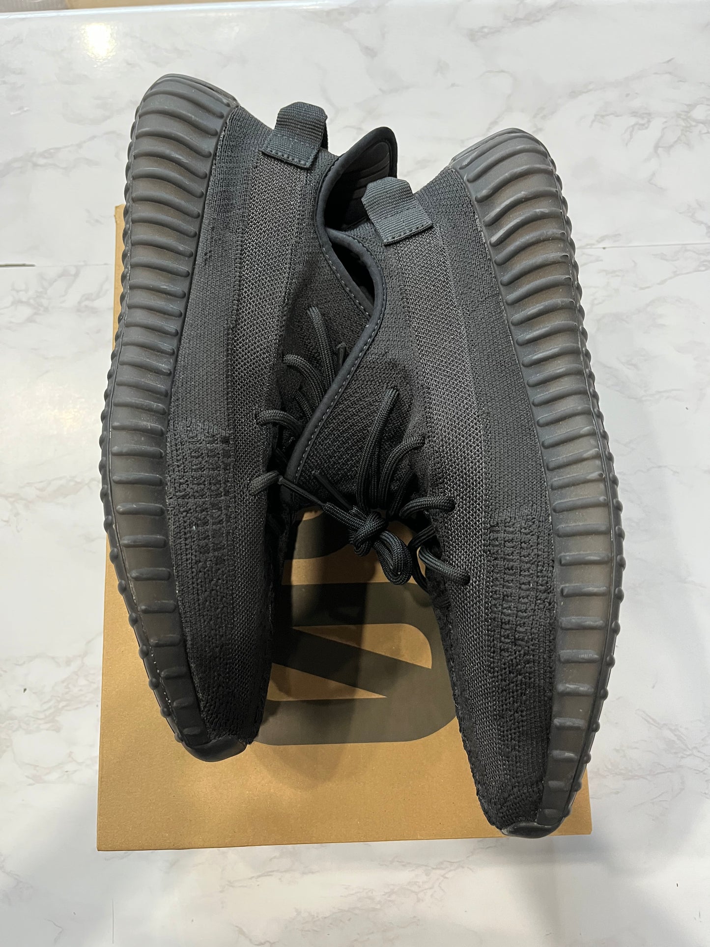 Yeezy Boost 350 V2 Onyx PRE-OWNED