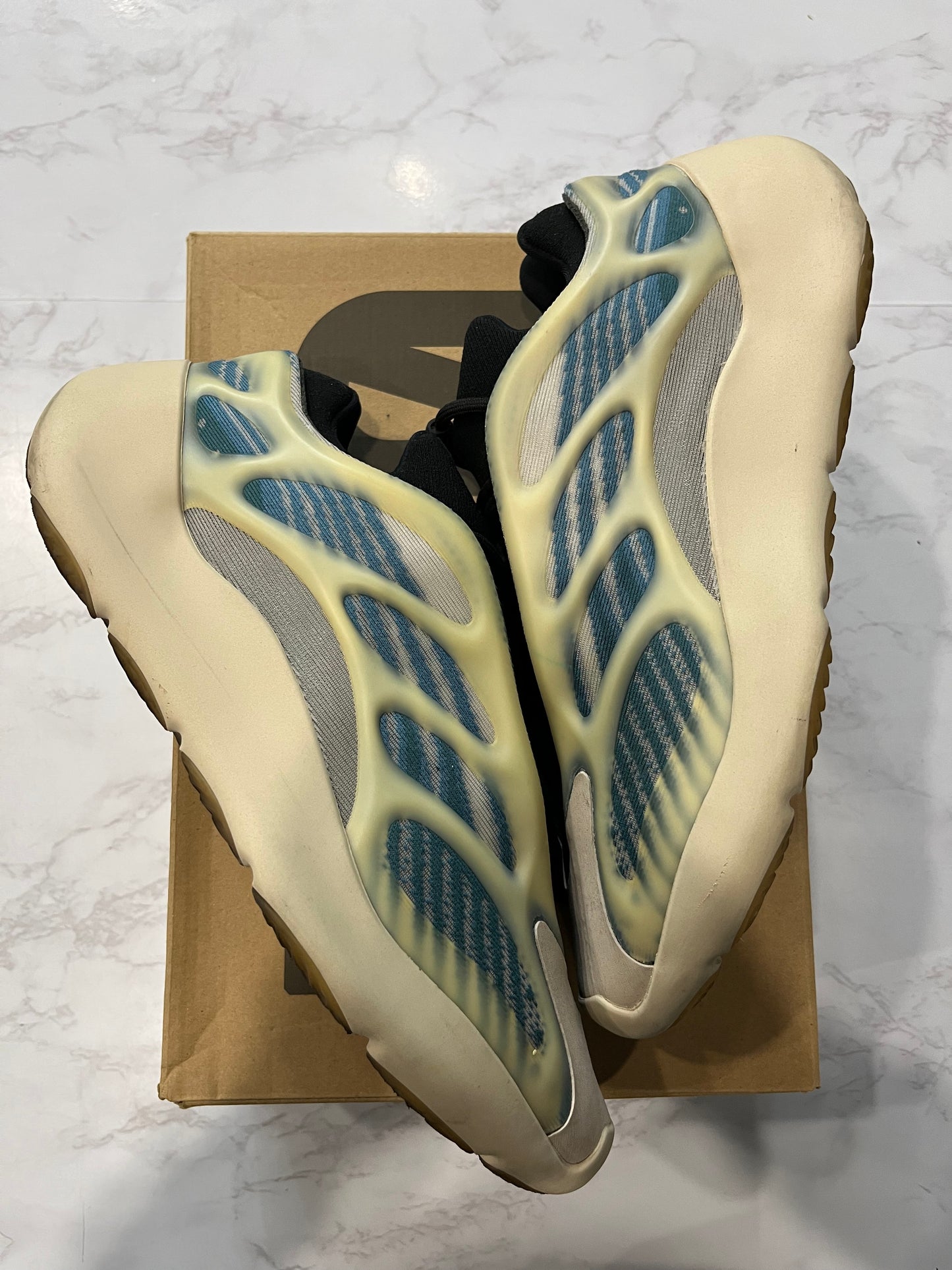 Yeezy 700 V 3 Kyanite PRE-OWNED