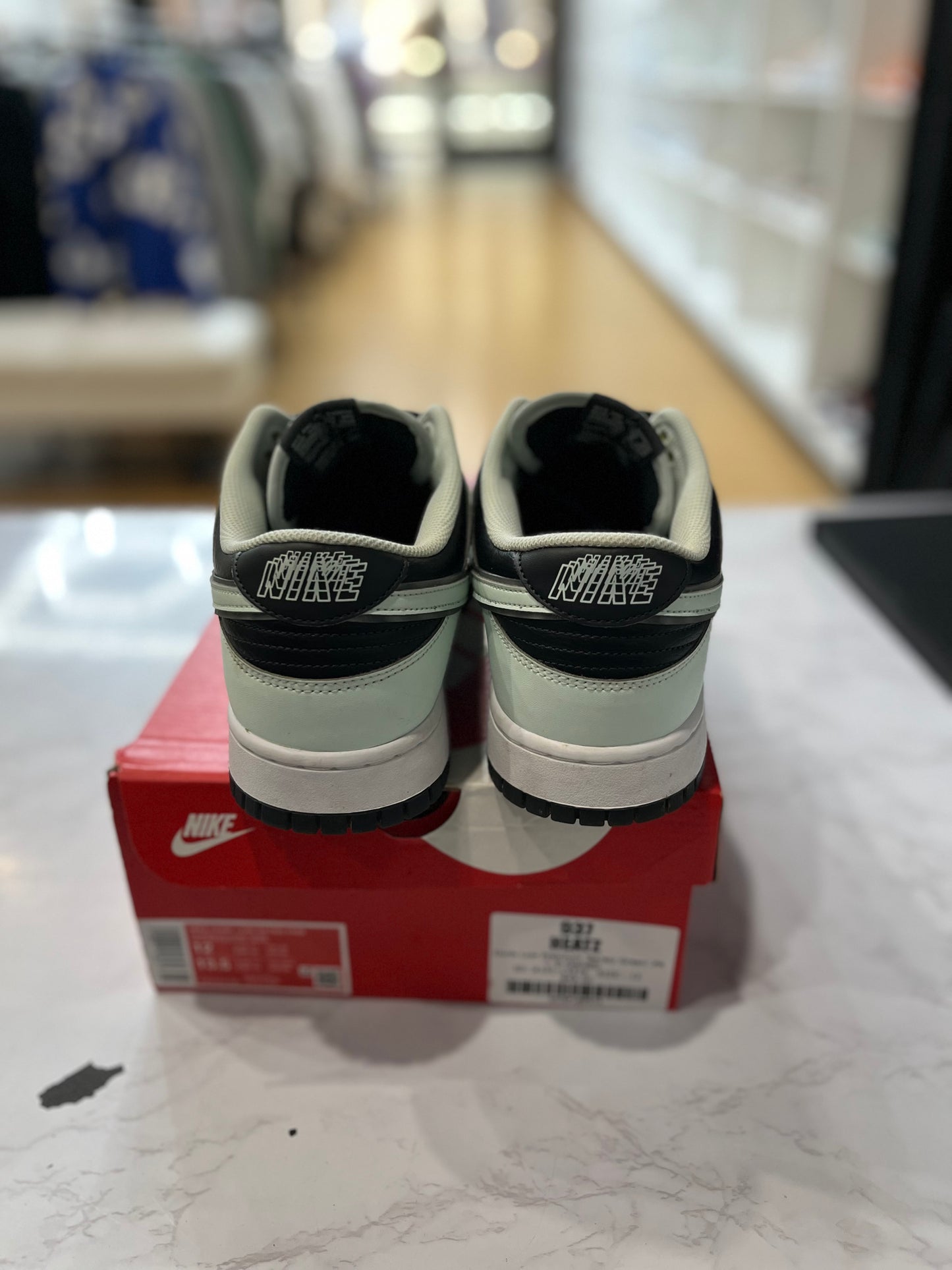 Dunk Low Premium Barely Green PRE-OWNED